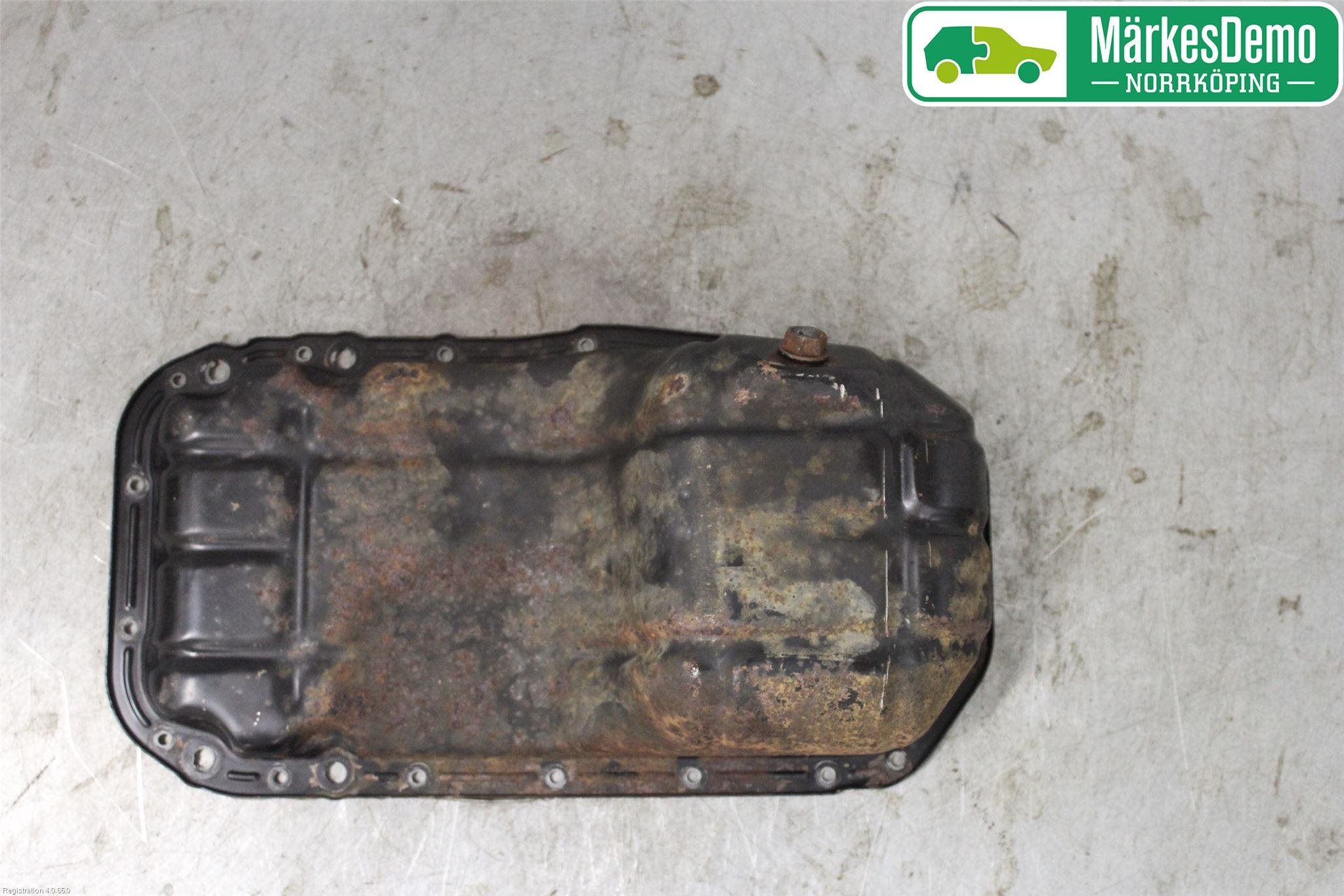 Mitsubishi SPACE STAR 98-05 Oljetråg