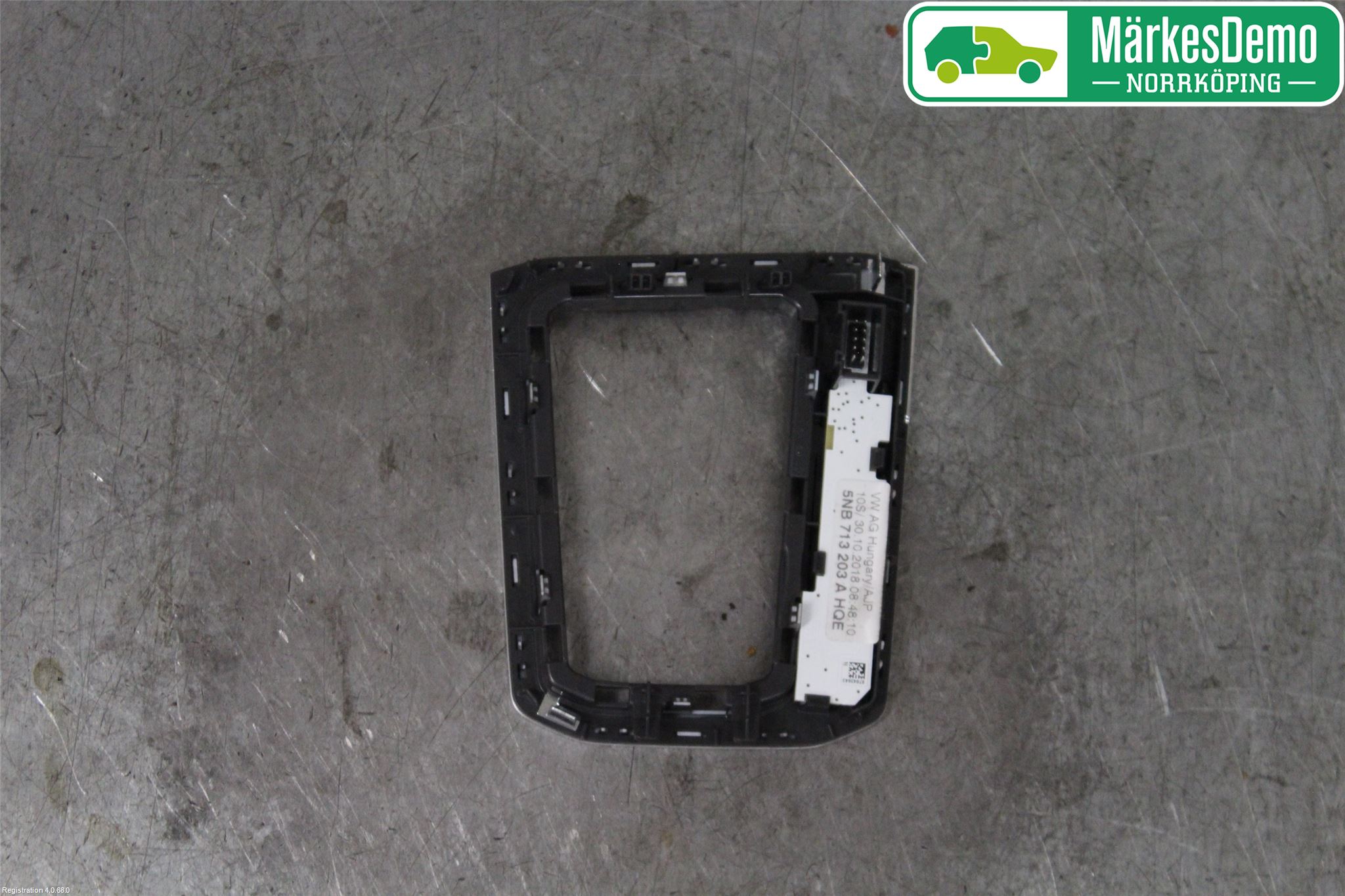 Volkswagen VW TIGUAN 16-24 Inredning Sarg Växelspak