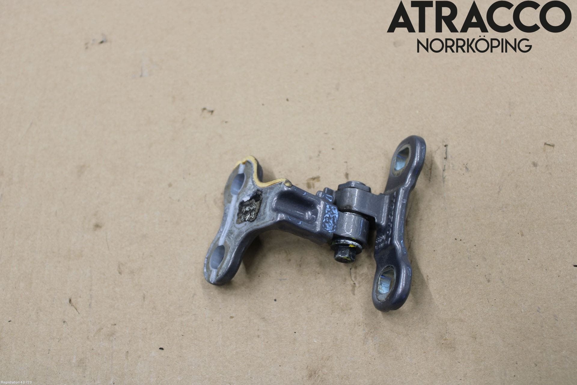 Volvo V50 04-07 Dörrgångjärn