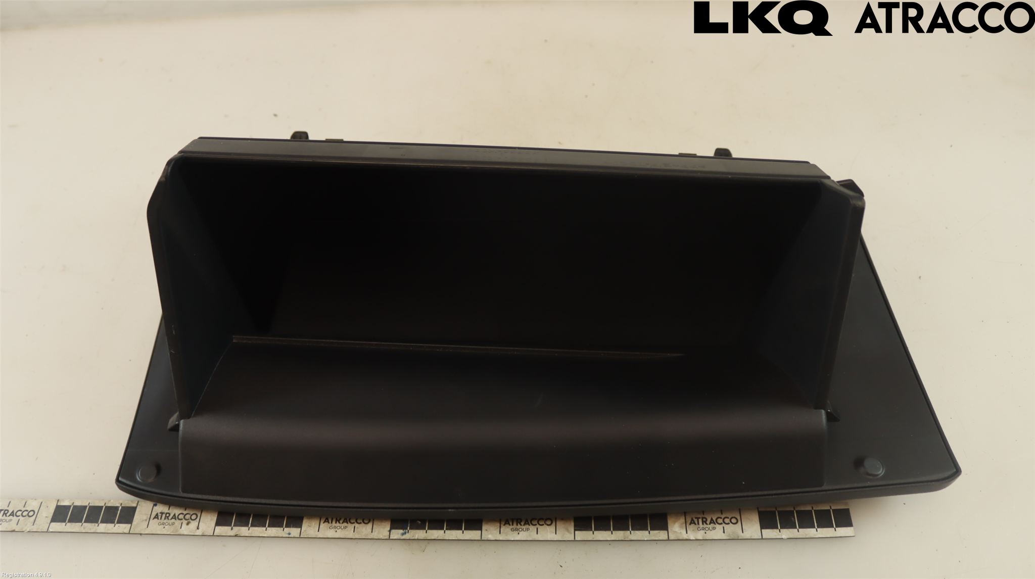 Toyota YARIS CROSS XP21 21- Handskfack