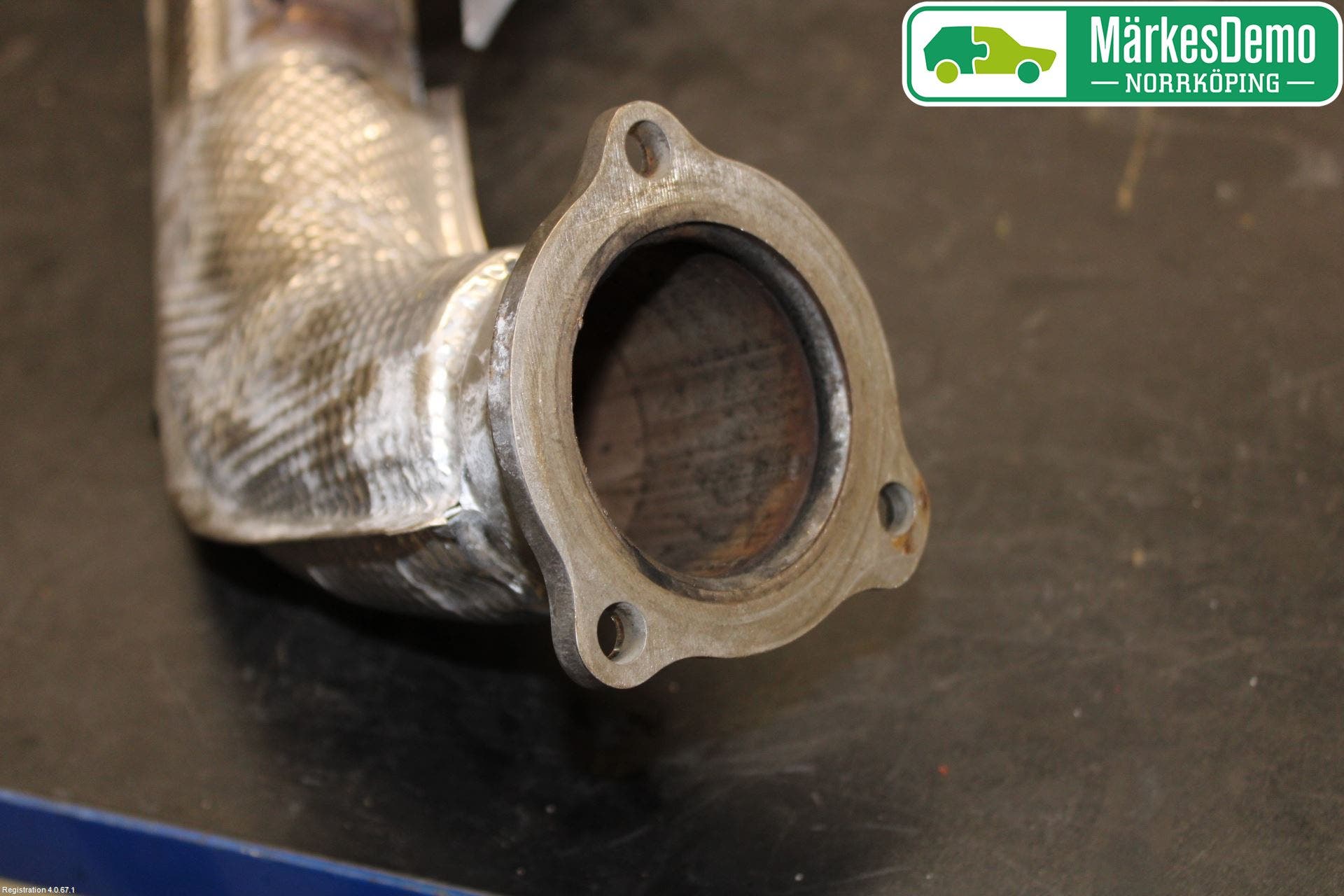 Audi A4/S4 B9 16-19 Avgas Främre Rör