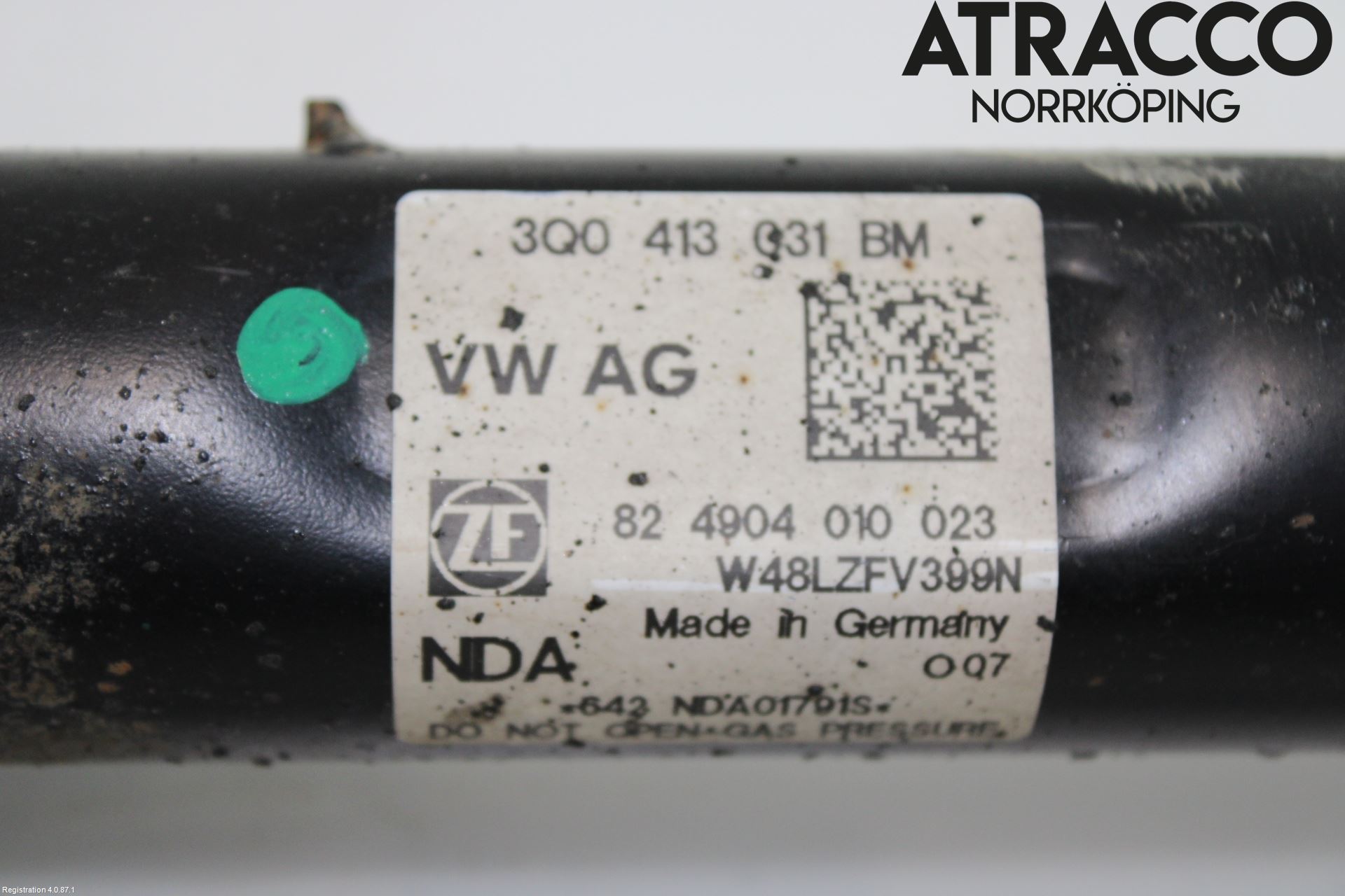 Volkswagen VW PASSAT 20-24 Fjäderben Fram Höger
