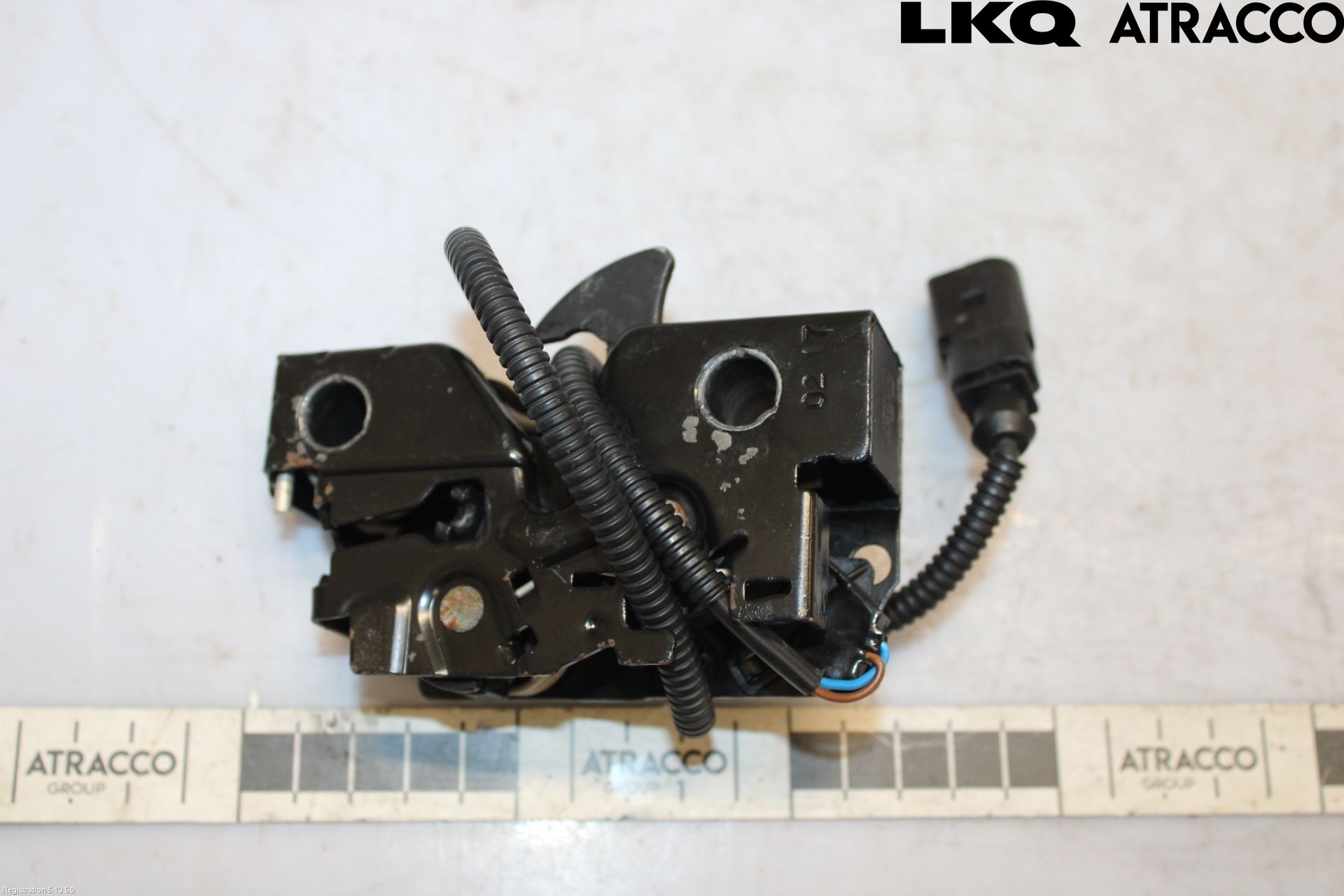 Volkswagen VW CADDY 16-20 Huvlås