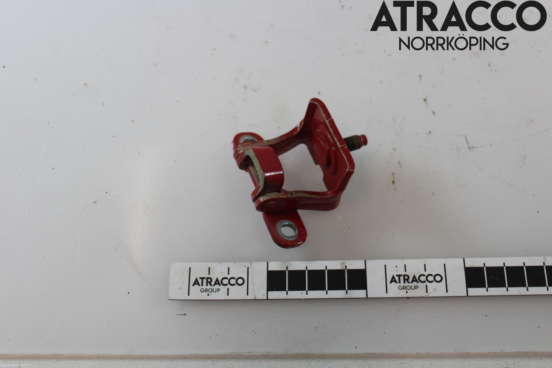 Skoda FABIA 15-21 Bakluckegångjärn Hö