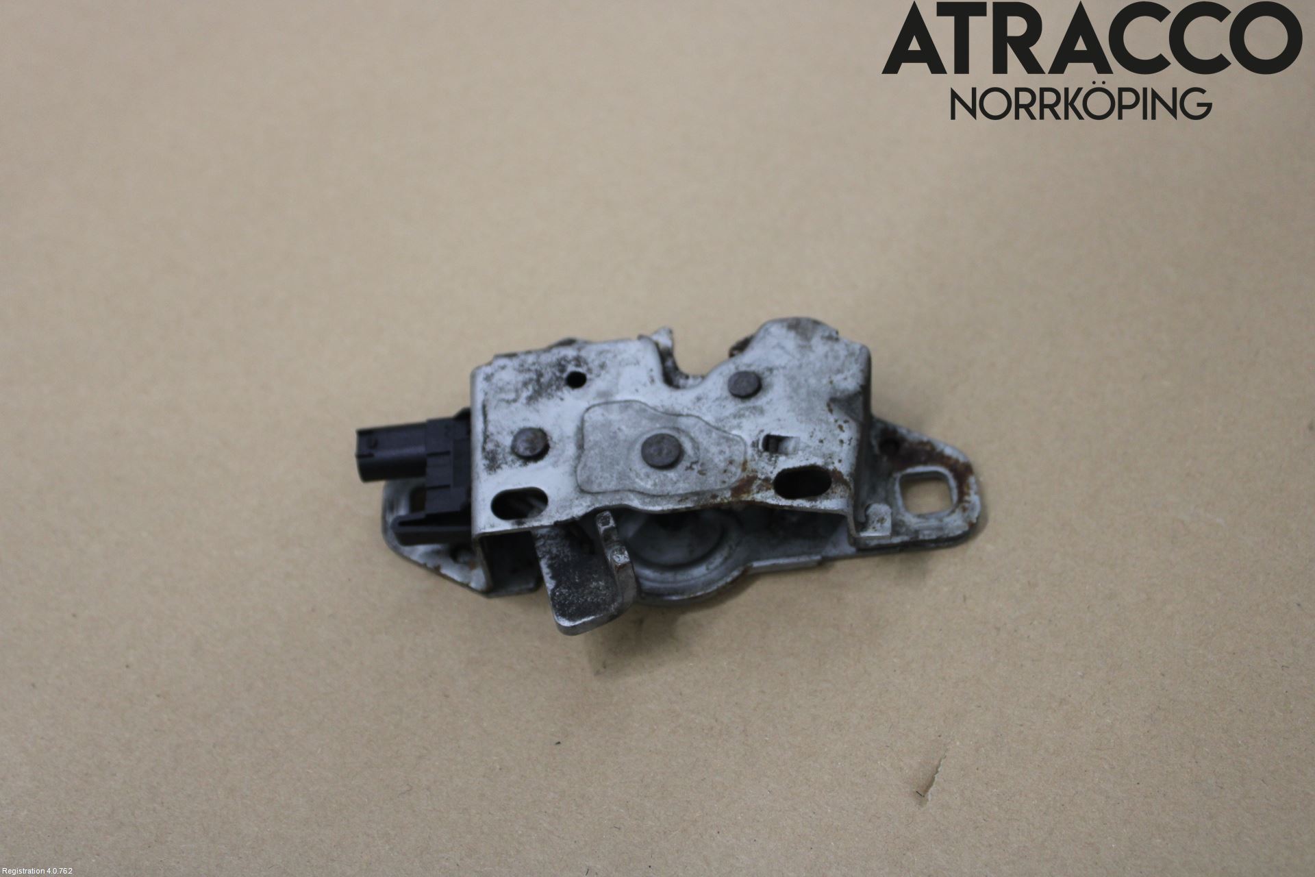 Mini COUPE R50/53 01-06 Huvlås