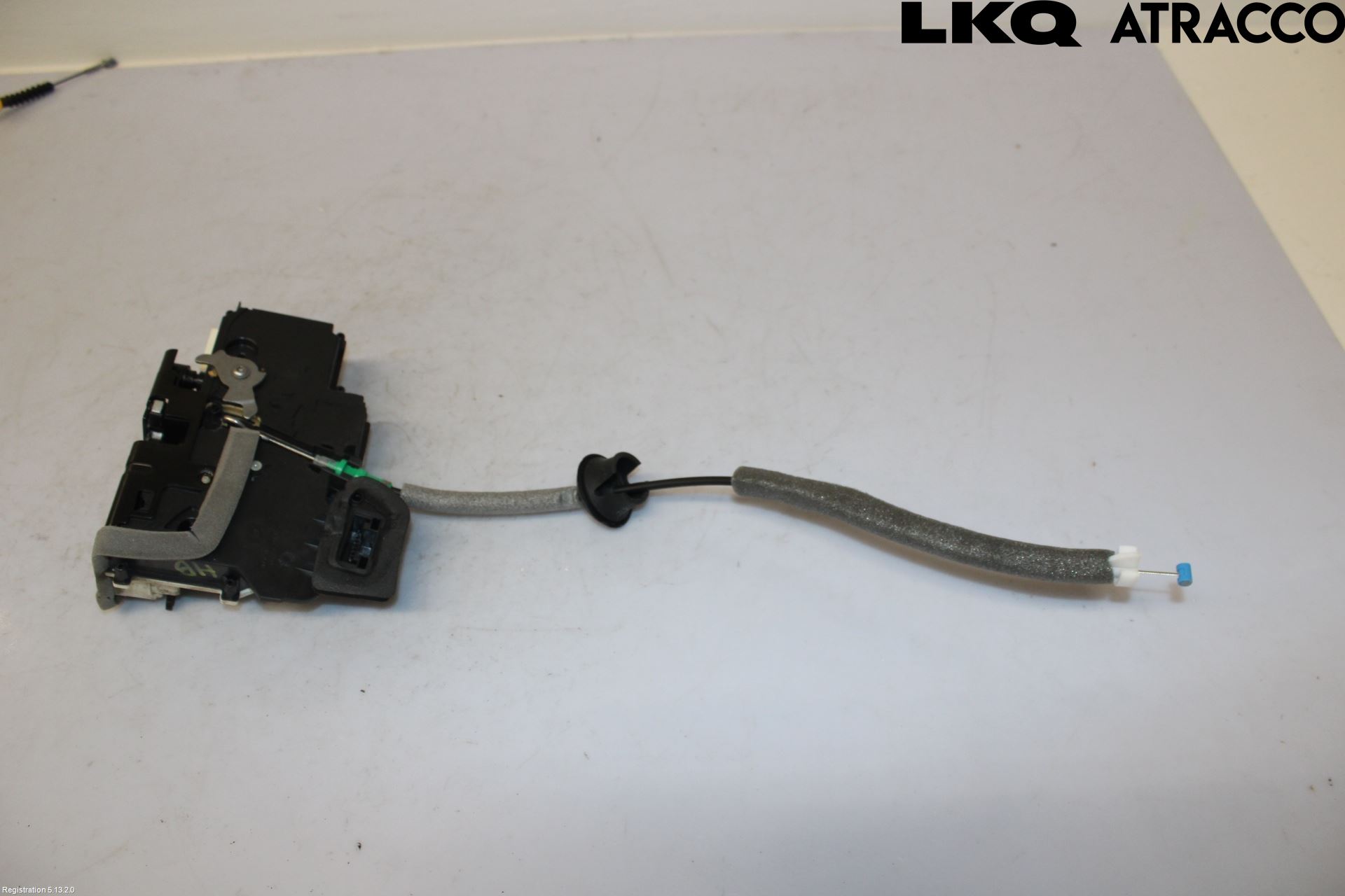 Audi A6 F2/C8 19- Låskista-Dörrlås