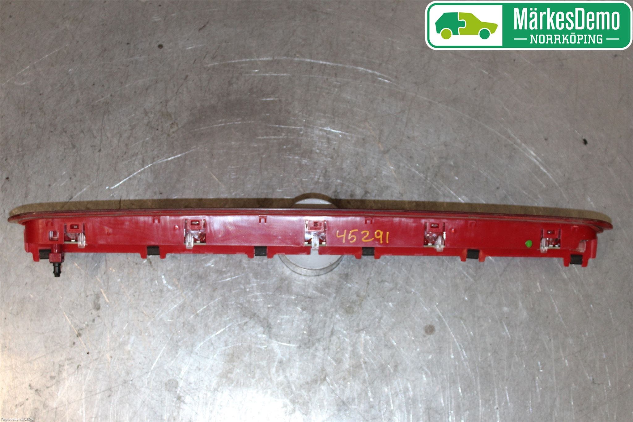 Volkswagen VW PASSAT 15-19 Bromsljus Bakruta