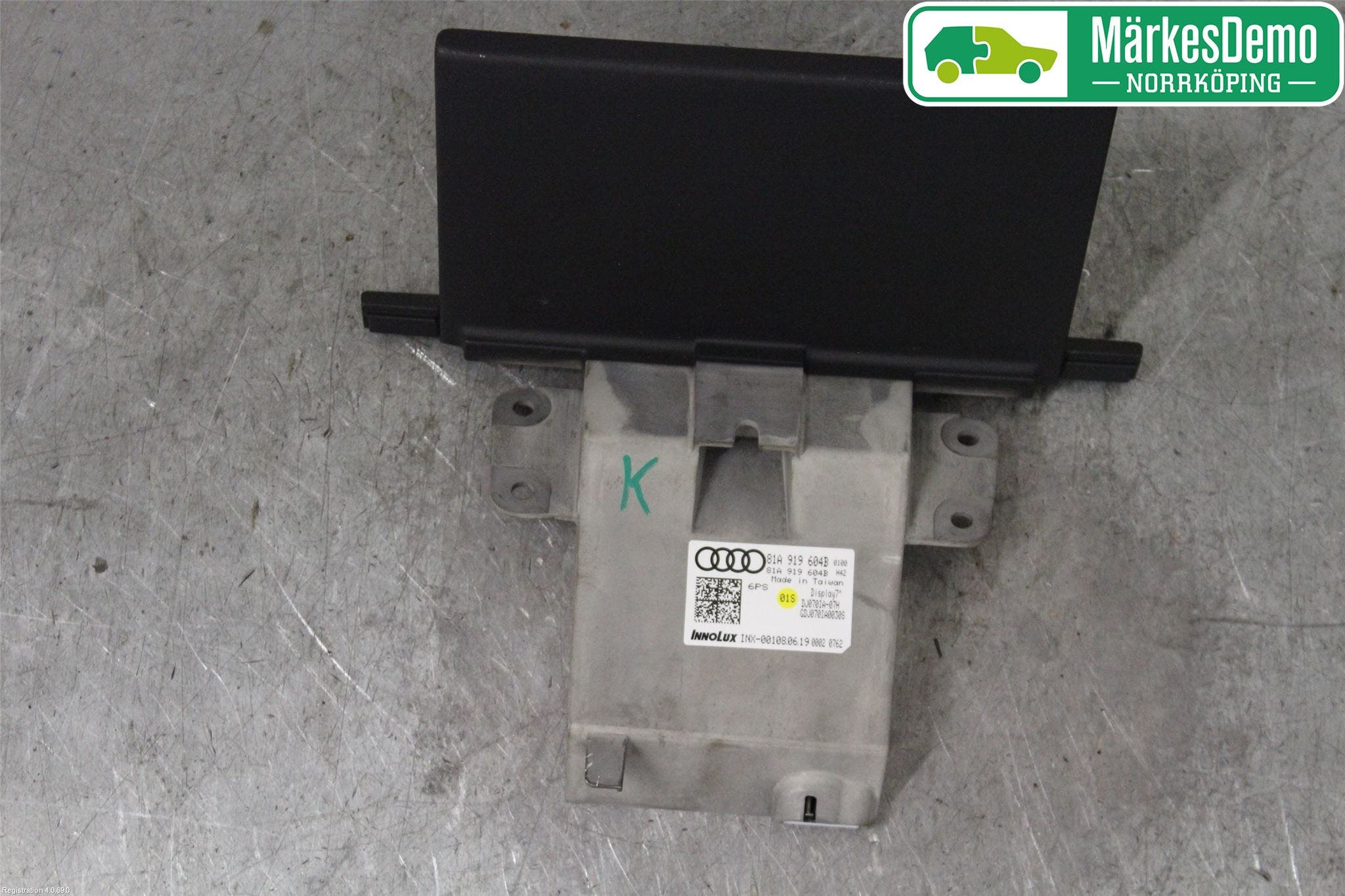 Audi Q2/SQ2 17- Bildskärm