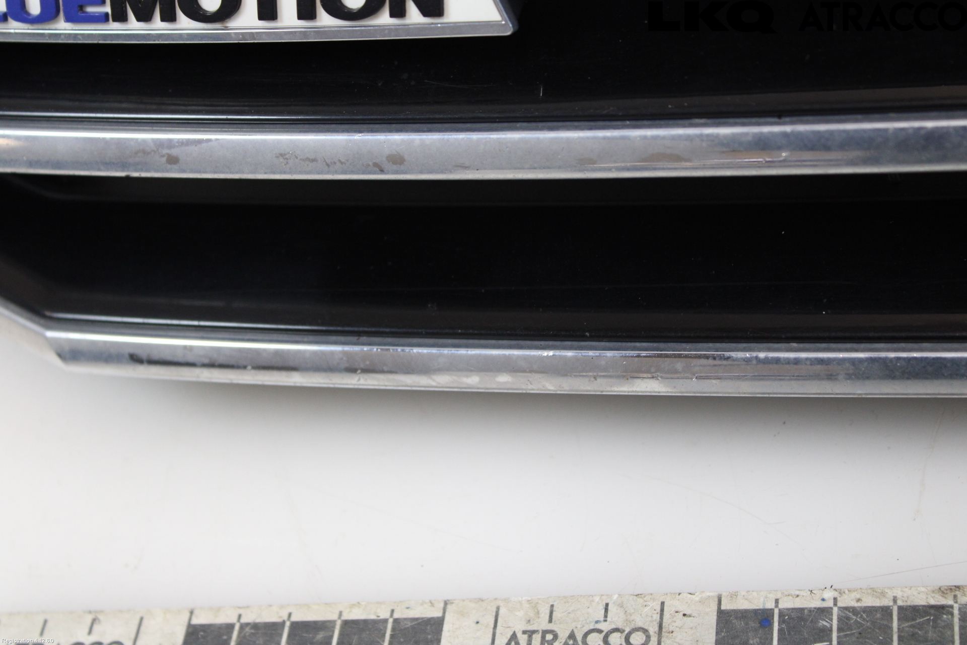 Volkswagen VW PASSAT 15-19 Grill Komp