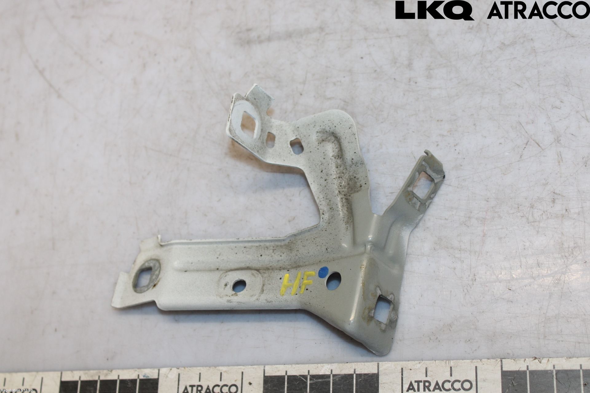 BMW 4 F32/F33/F82/F83 13-20 Skärmfäste Fram Hö