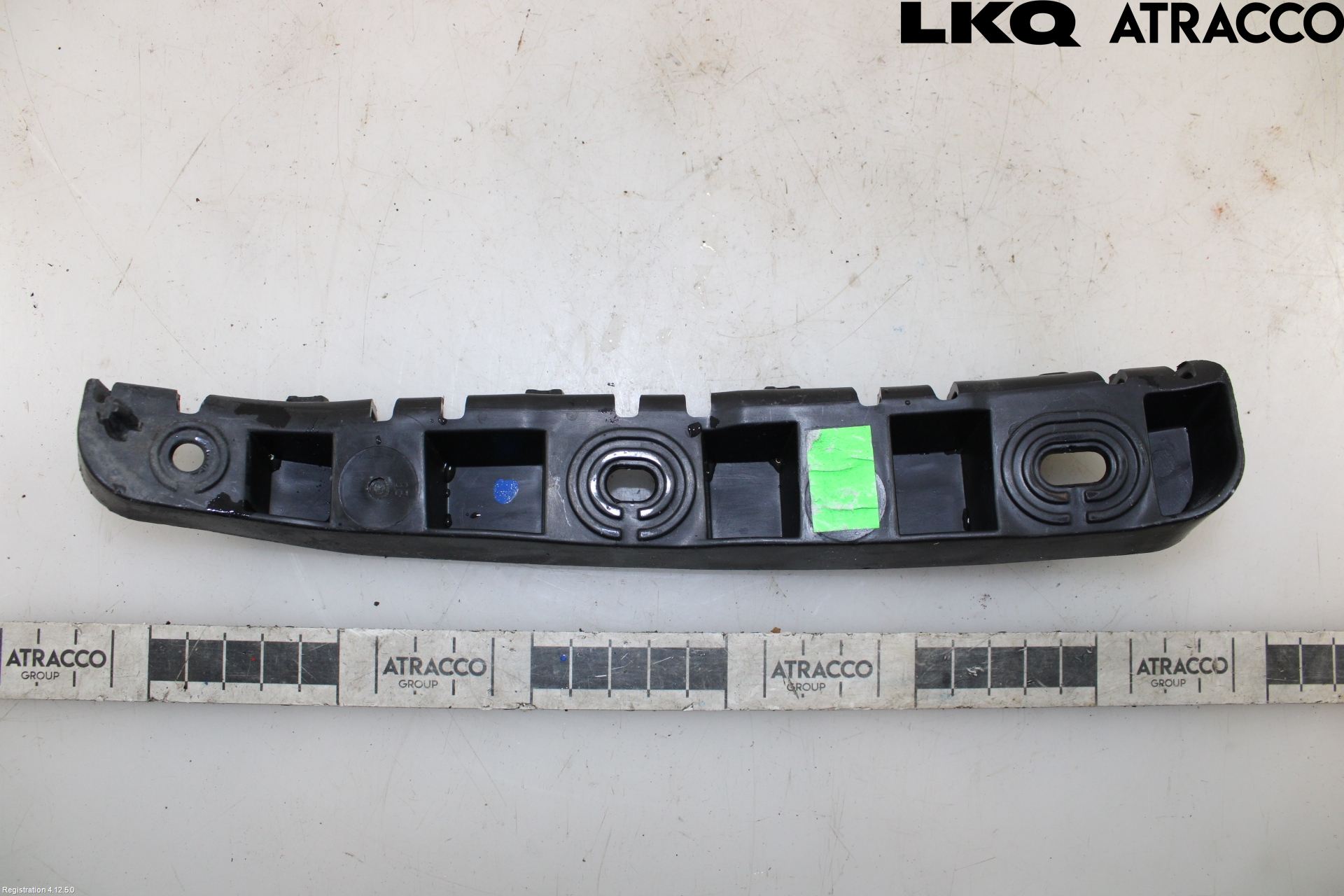 Skoda YETI Stötfångarfäste Bak Hö