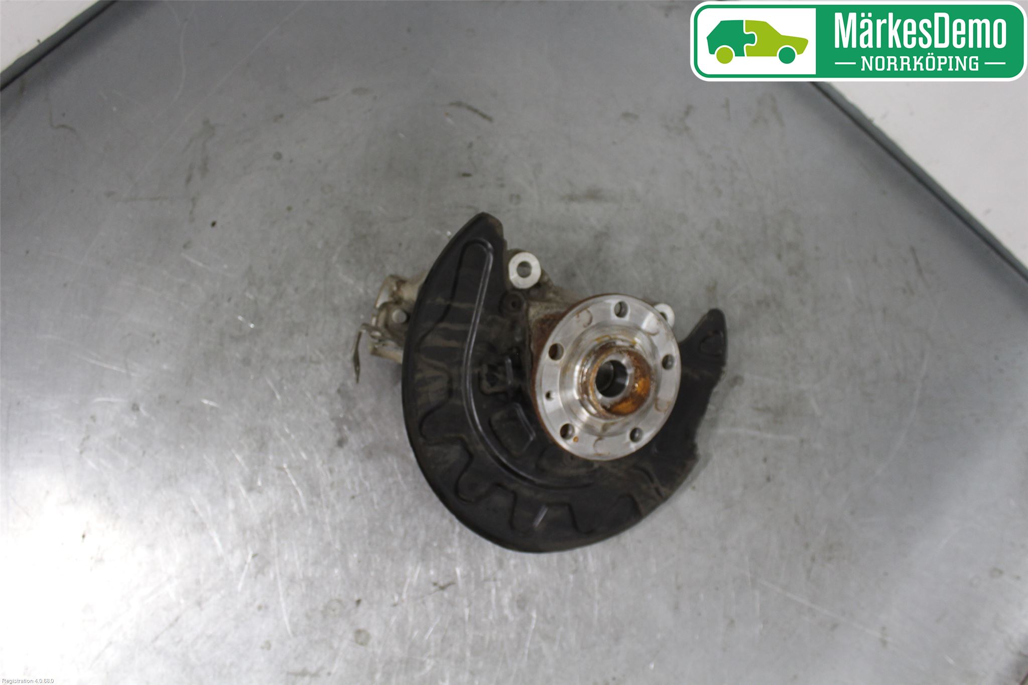 Audi Q2/SQ2 17- Styrspindel Lagerhus Hö