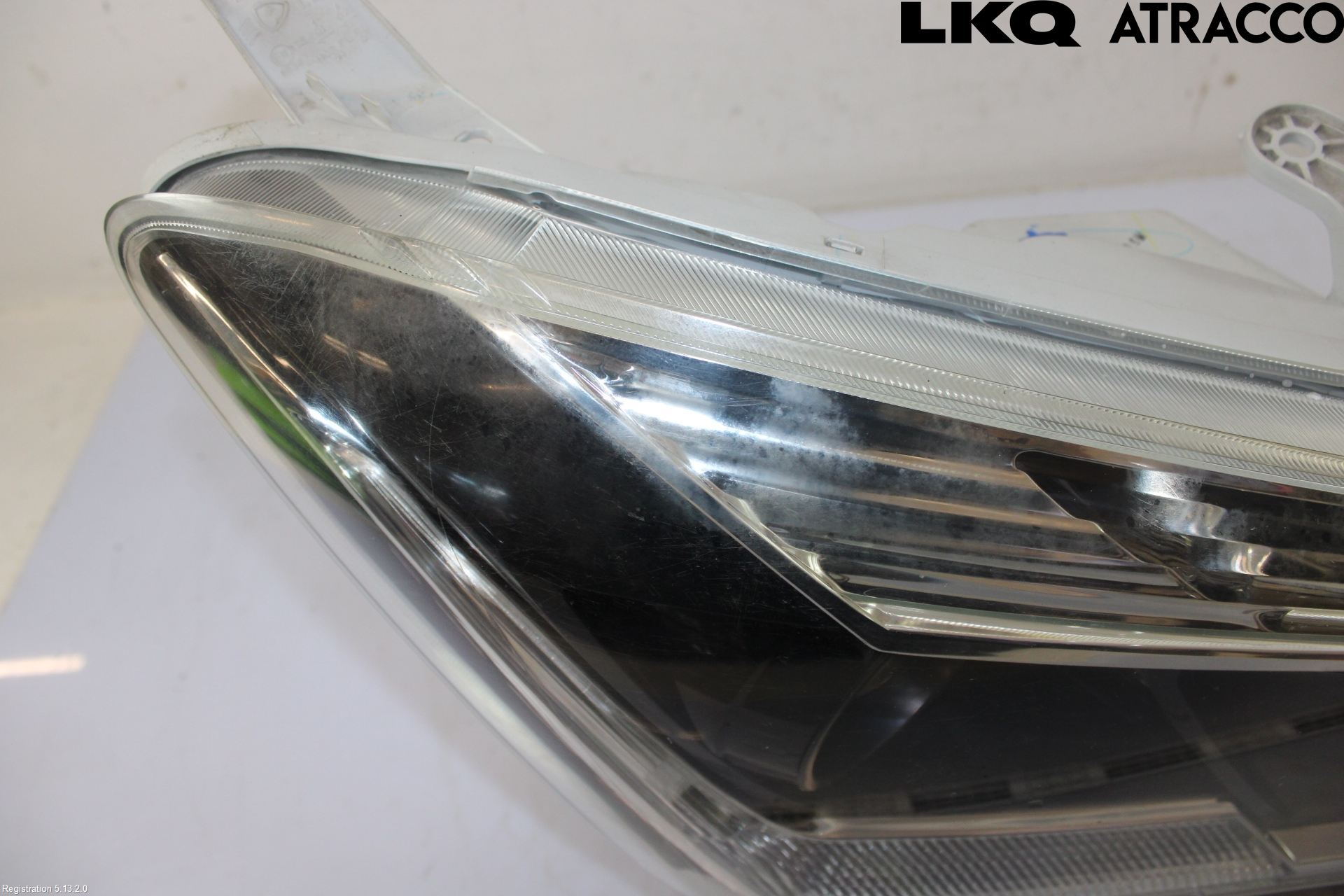 Isuzu D-MAX Strålkastare Höger