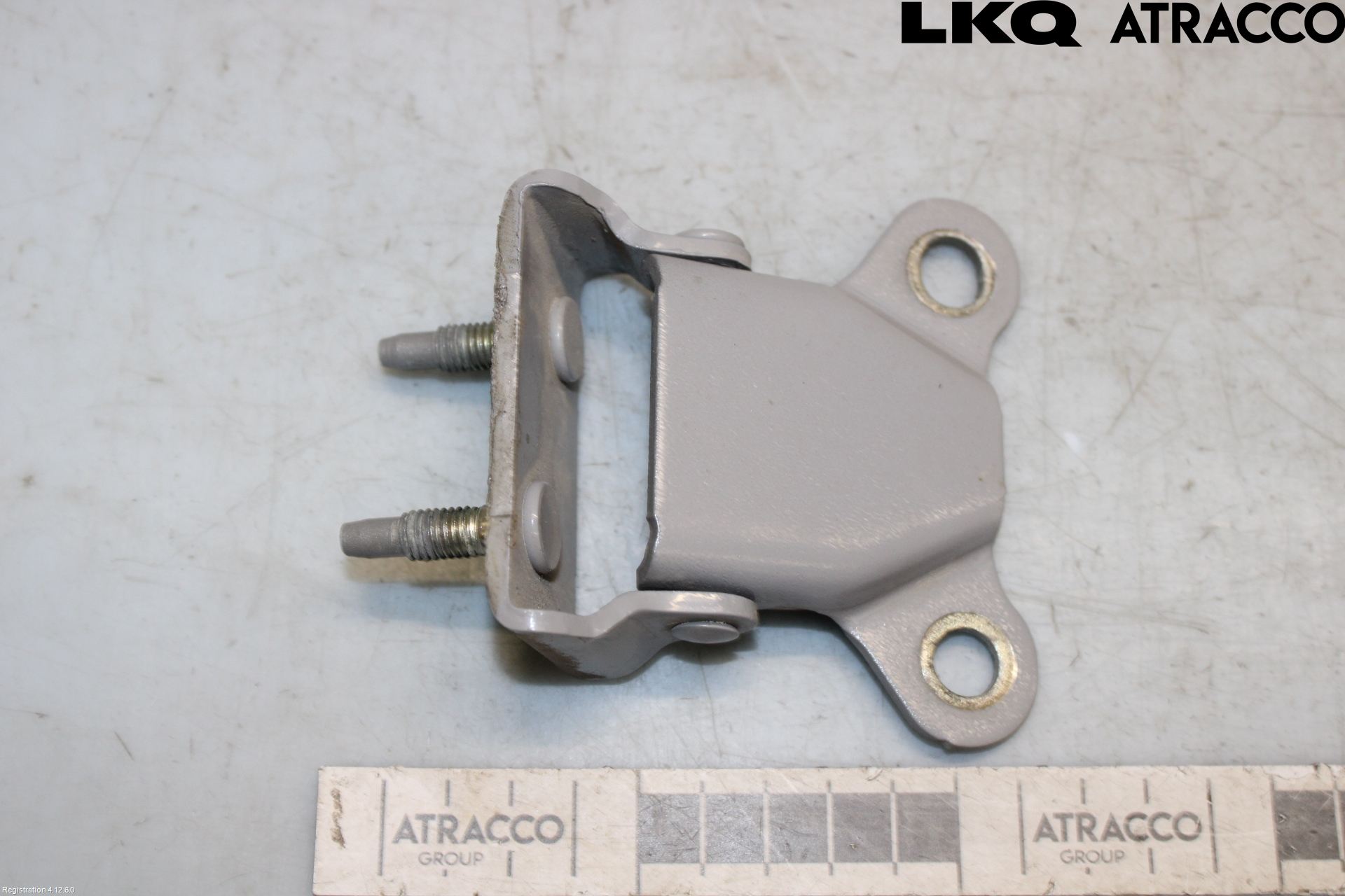 Toyota YARIS CROSS XP21 21- Bakluckegångjärn Hö