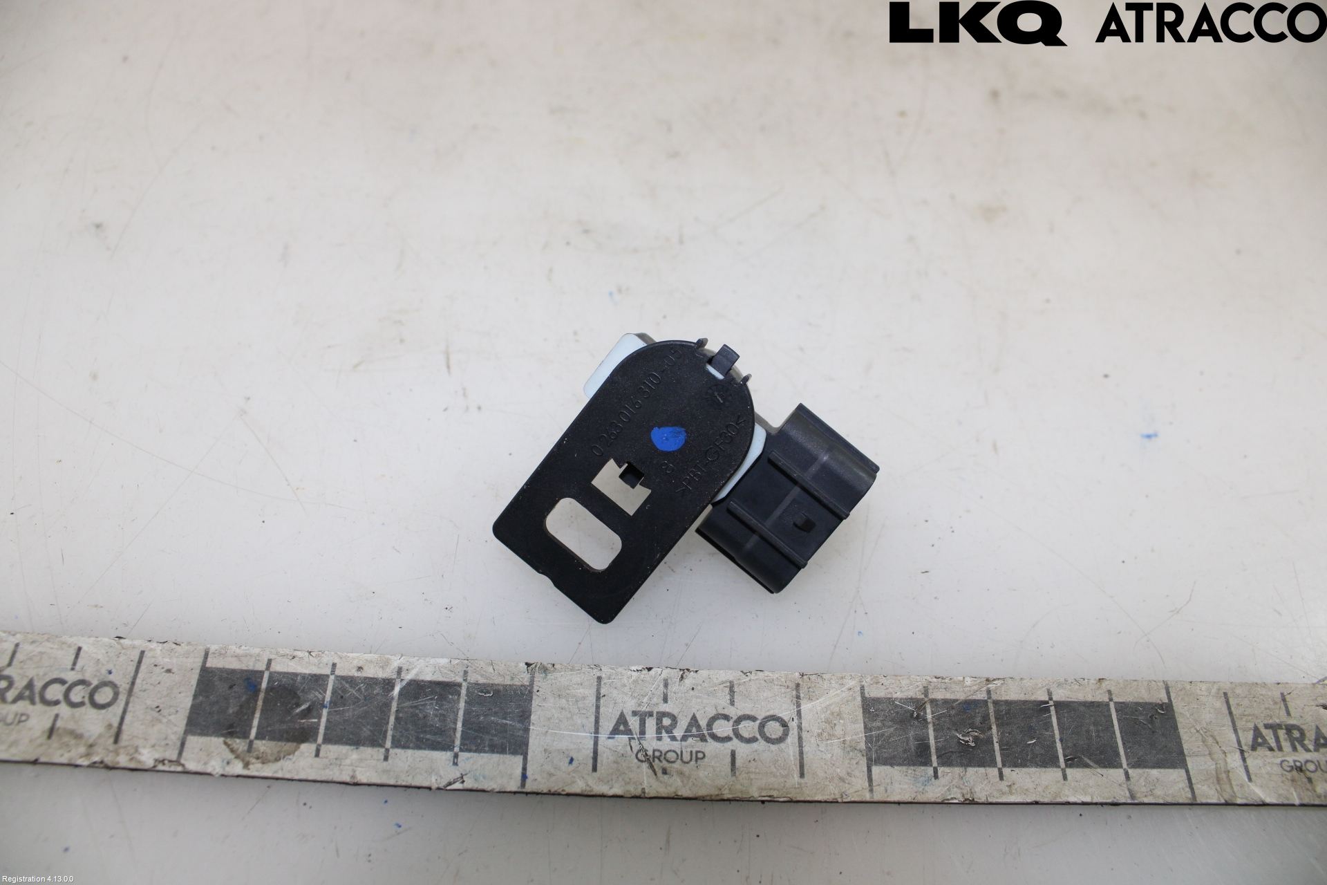 Honda CR-V 13-18 Parkeringshjälp Frontsensor