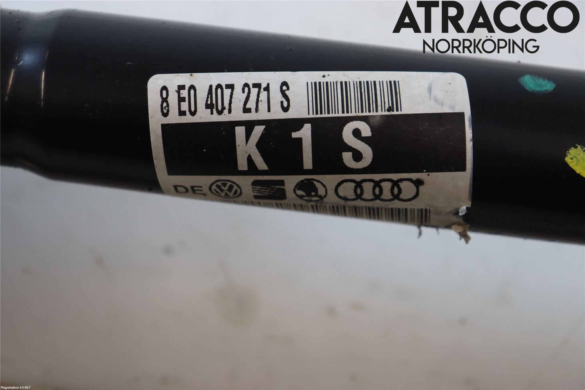 Audi A4/S4 01-05 Drivaxel Fram Vänster