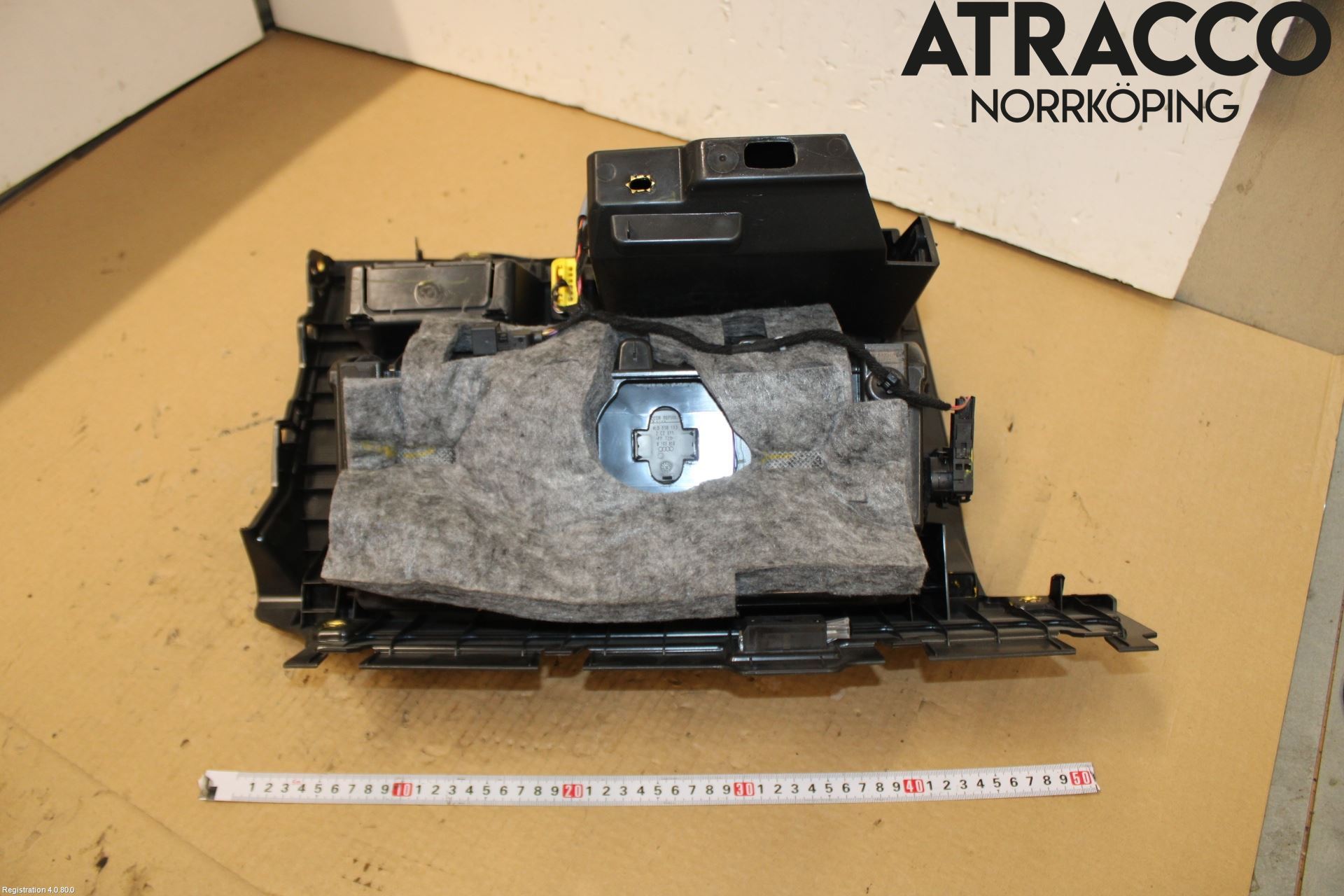 Audi Q5/SQ5 17- Handskfack