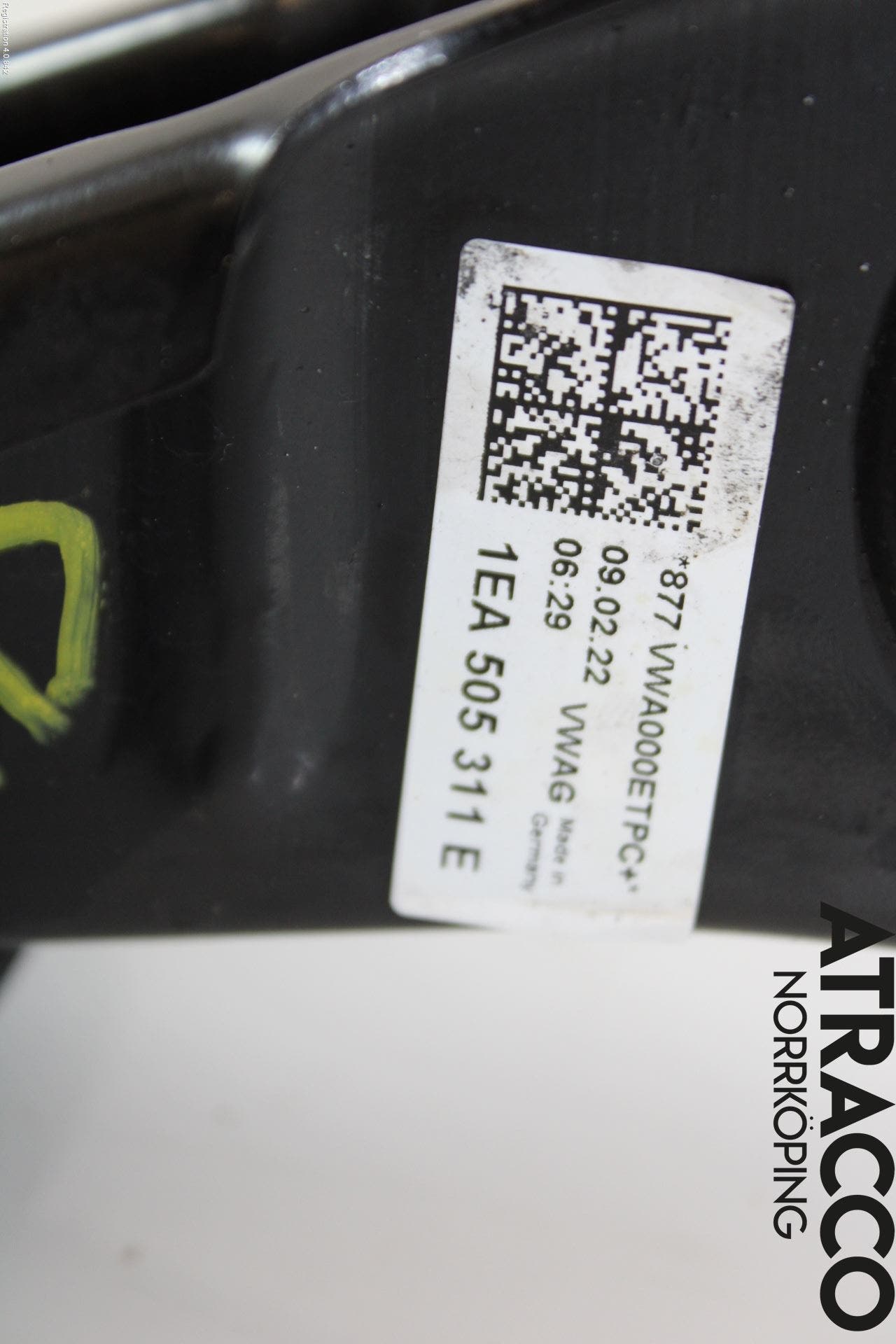 CUPRA BORN 22- Bärarm Bak Höger