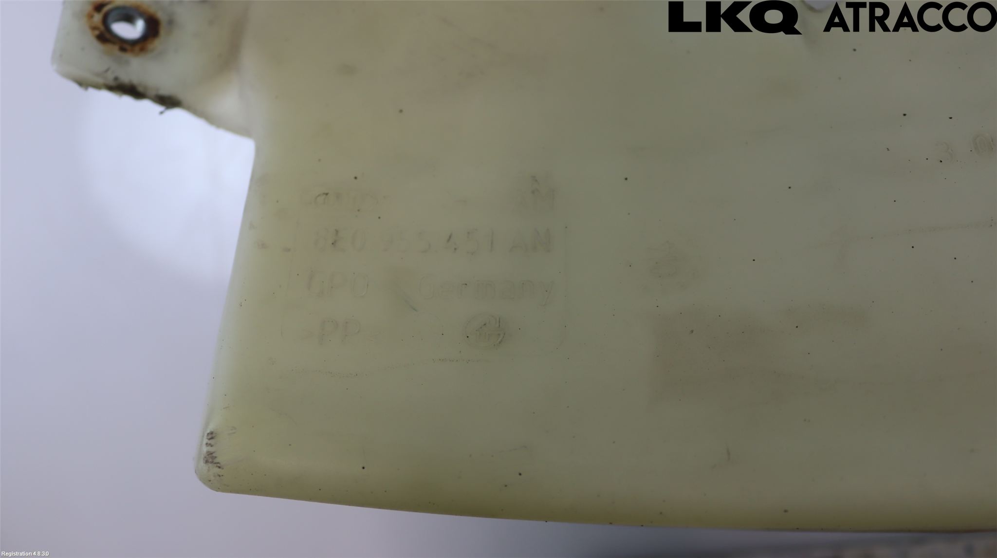 Audi A4/S4 05-07 Spolartank Vindruta-Strål