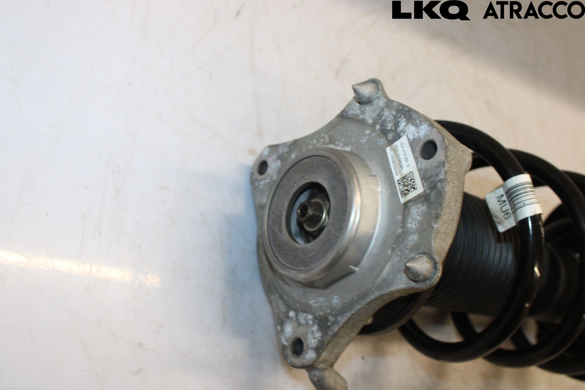 Volkswagen VW ID.7/TOURER 24- Fjäderben Fram Höger