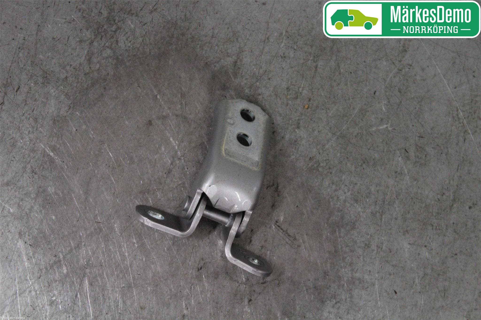 Toyota C-HR 16-23 Dörrgångjärn