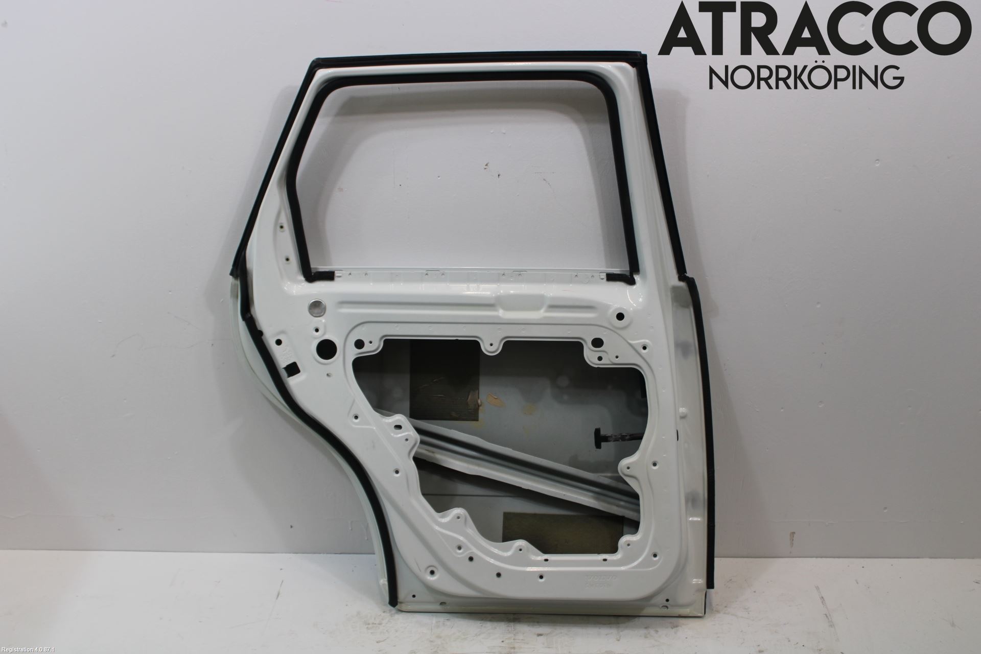 Volvo V50 08-12 Dörr Bak Vänster