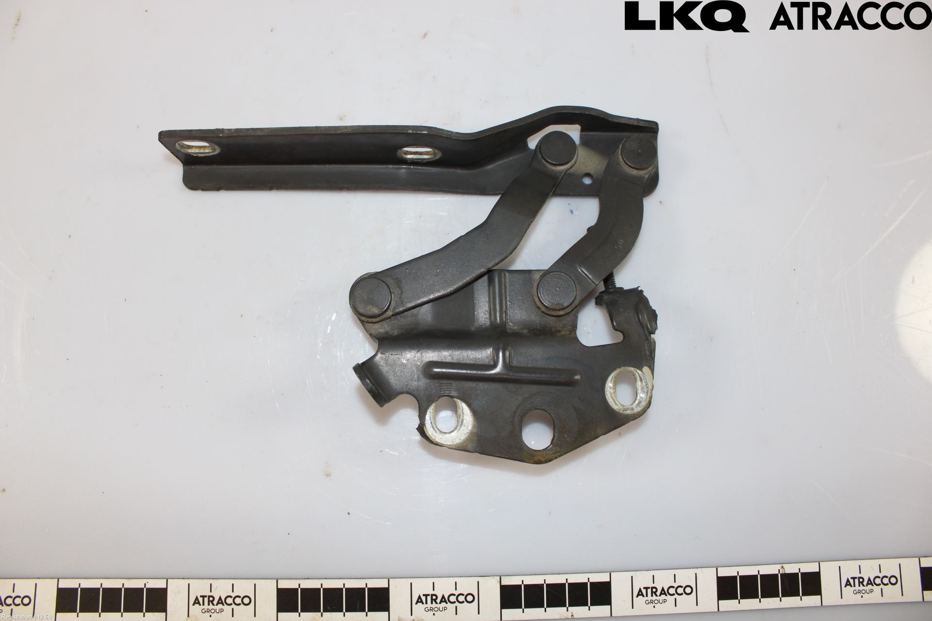Volkswagen VW PASSAT 11-14 Huvgångjärn