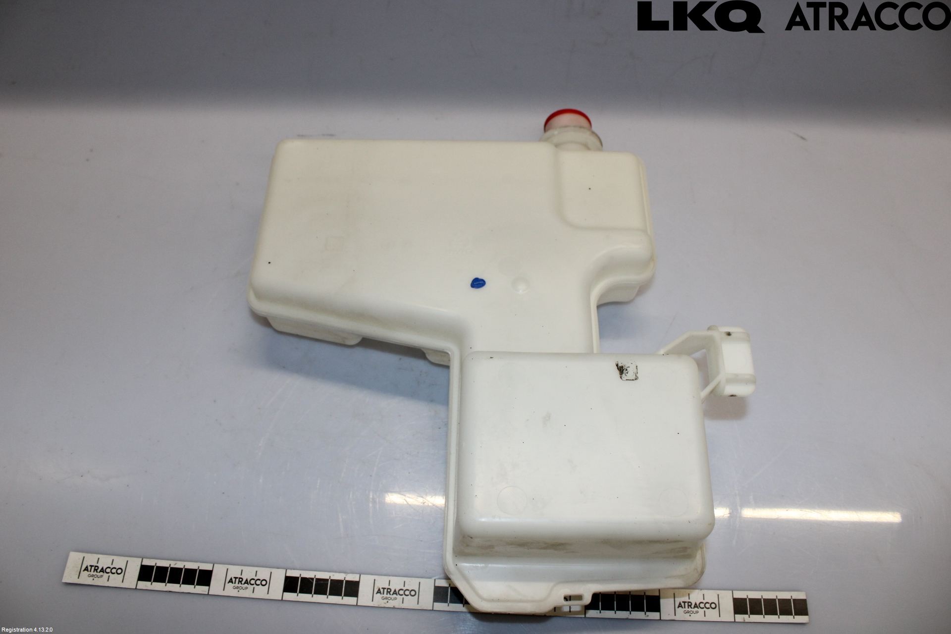 Nissan NV300 16-22 Spolartank Vindruta-Strål