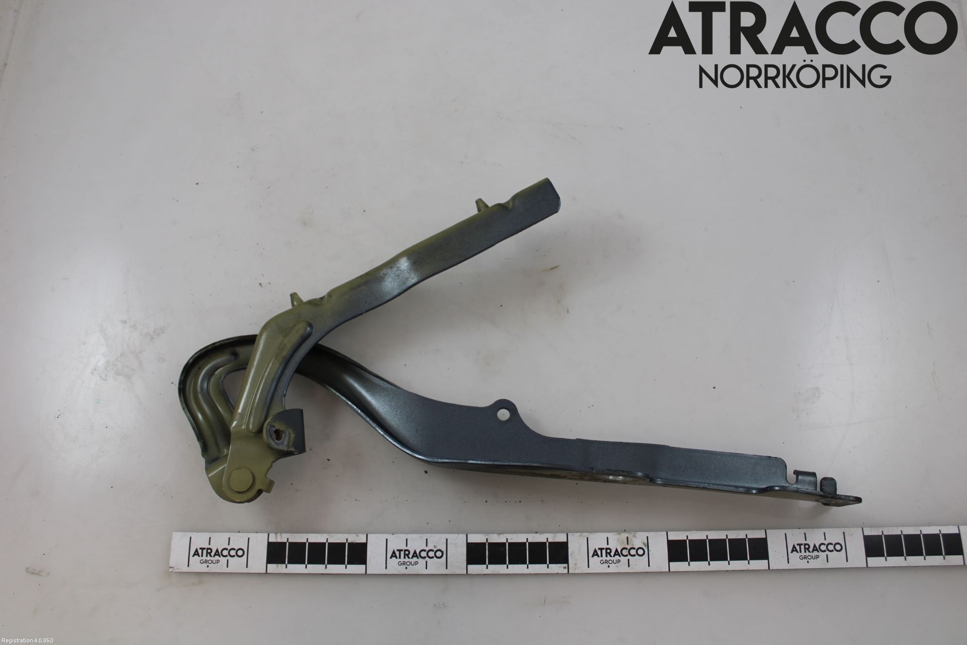 Peugeot 207 Huvgångjärn