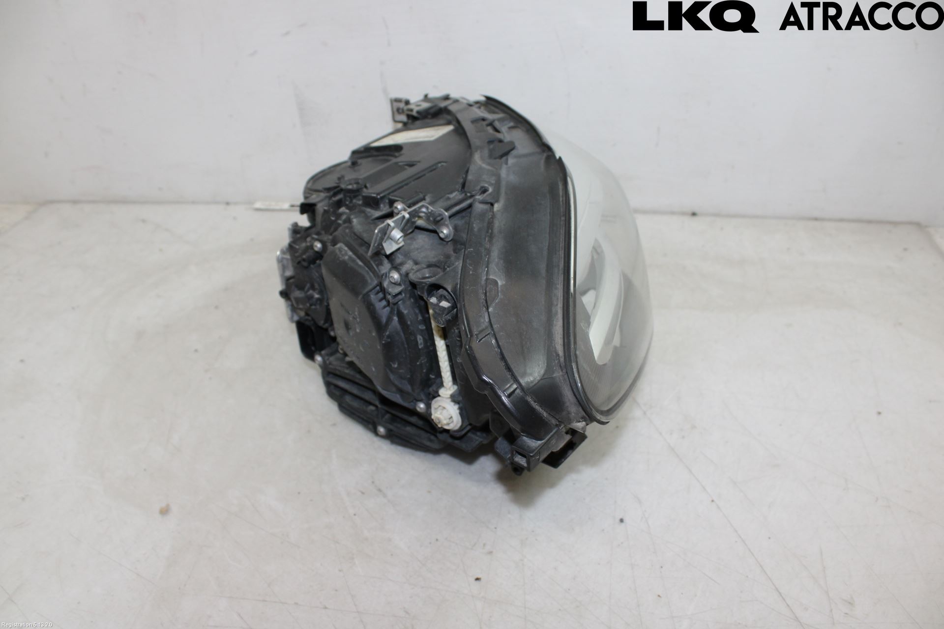 BMW 5 F10/F11/F18 09-17 Strålkastare Höger
