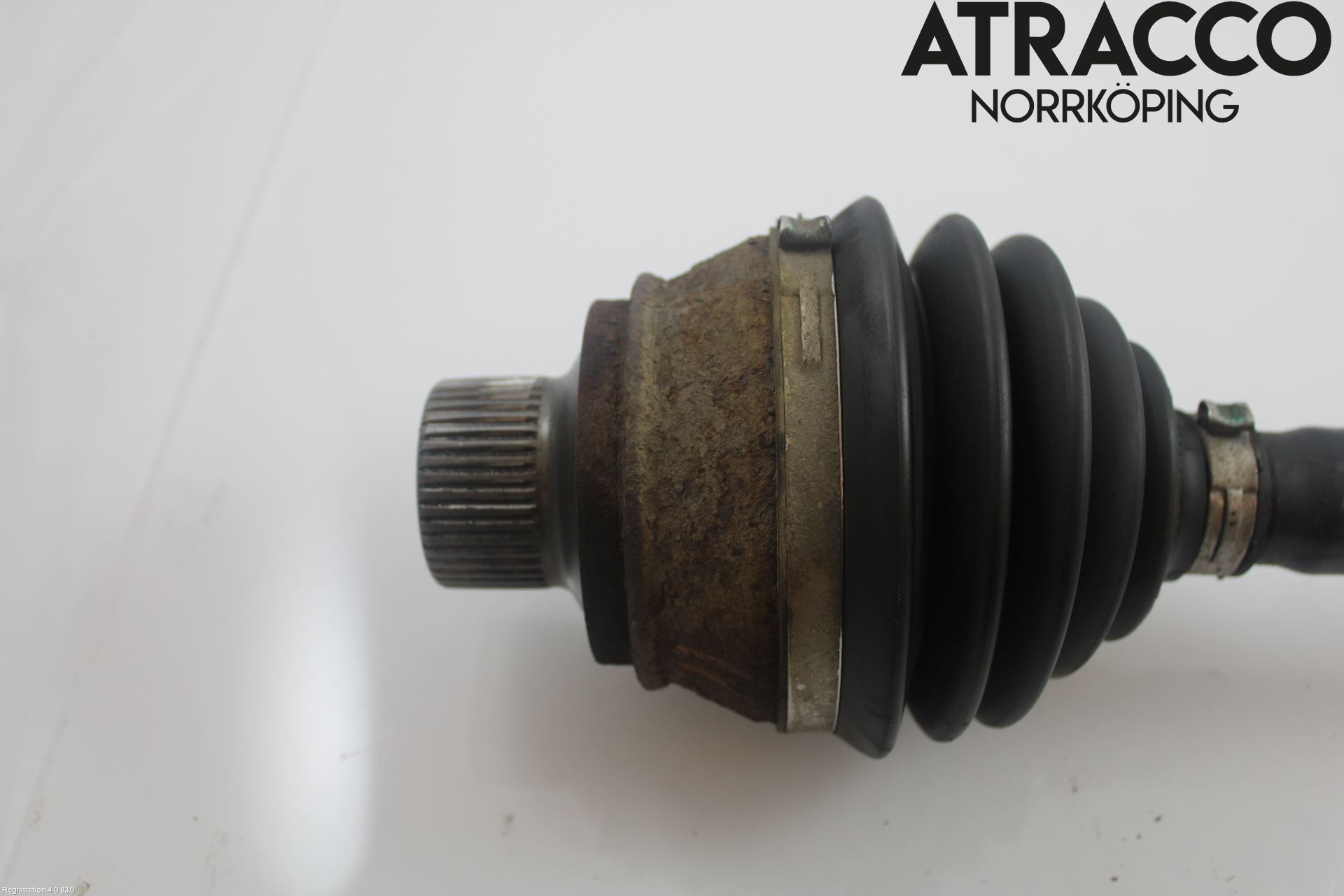 Audi A4/S4 08-11 Drivaxel Fram Höger
