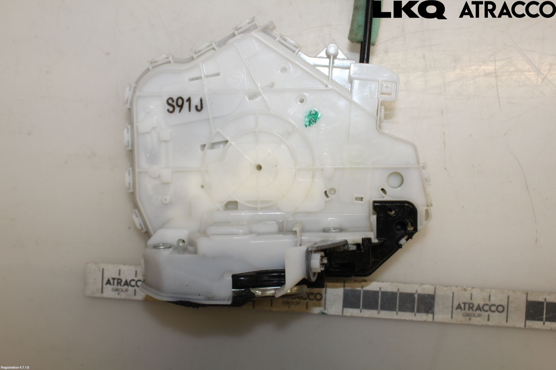 Mazda CX-30 20- Låskista-Dörrlås