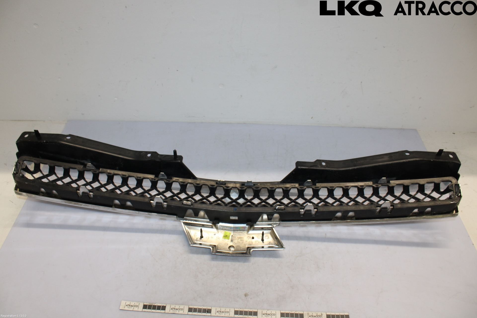 Chevrolet AVALANCHE Grill Komp