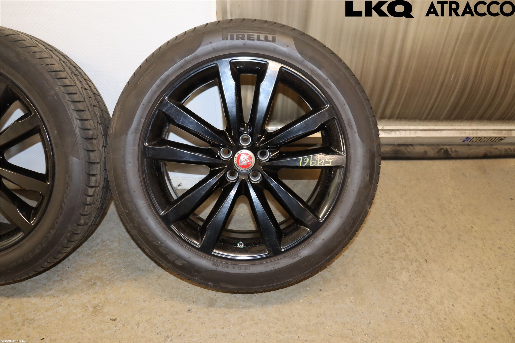 Jaguar F-PACE Sommardäck Alumfälg 4St