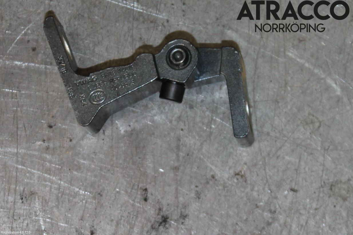 Skoda FABIA 15-21 Dörrgångjärn