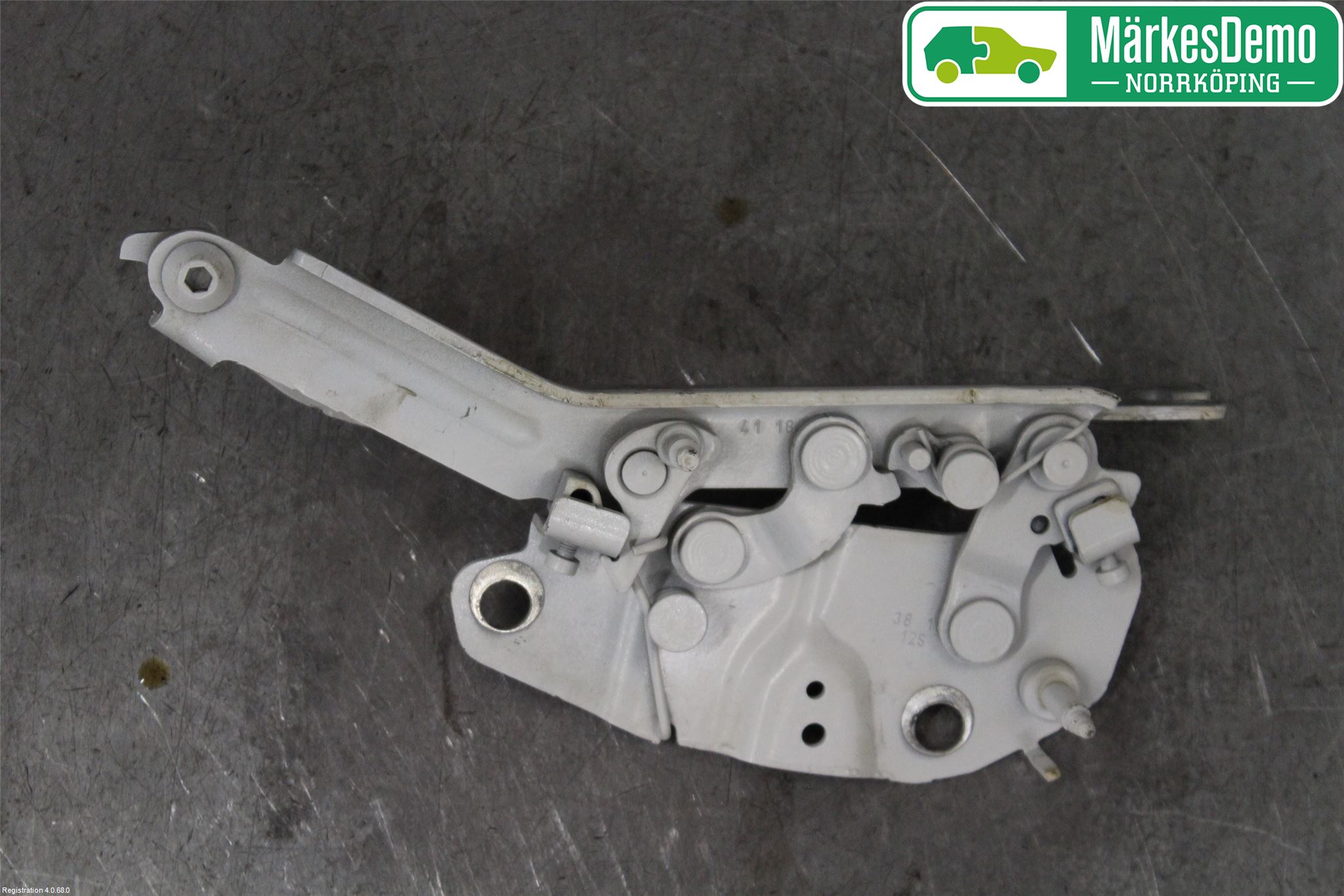 Peugeot 107 Huvgångjärn