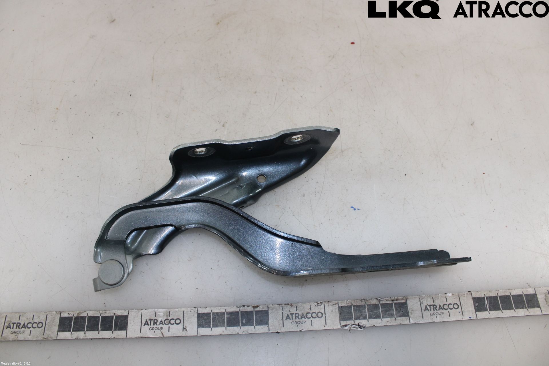Skoda FABIA 15-21 Huvgångjärn
