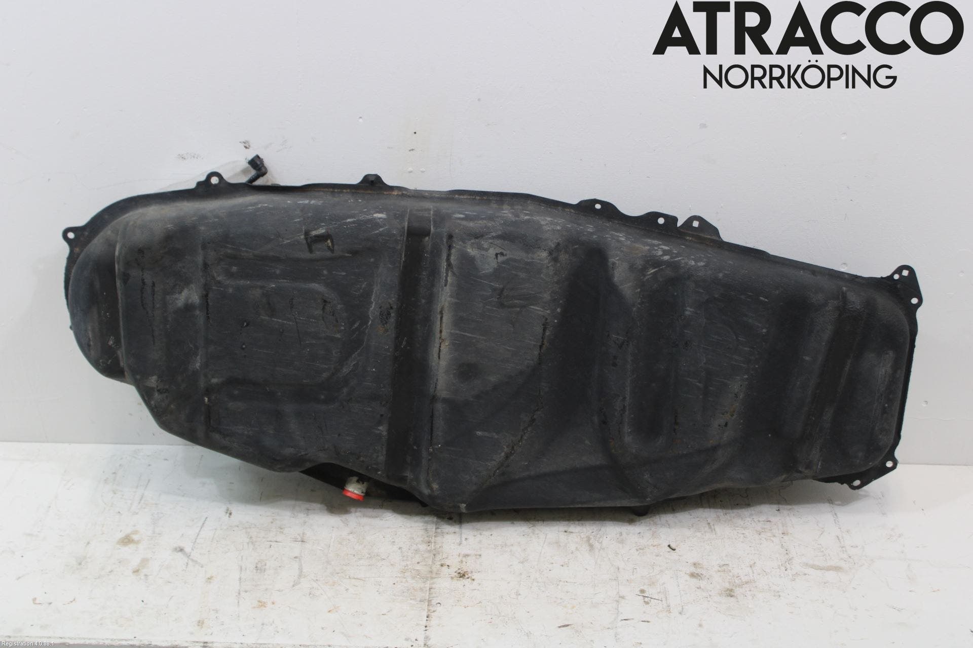 Toyota RAV4 13-18 Bränsletank Insprutning