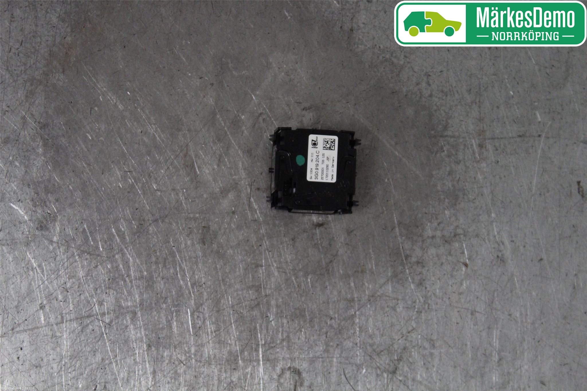 Volkswagen VW PASSAT 15-19 Instrument Klocka