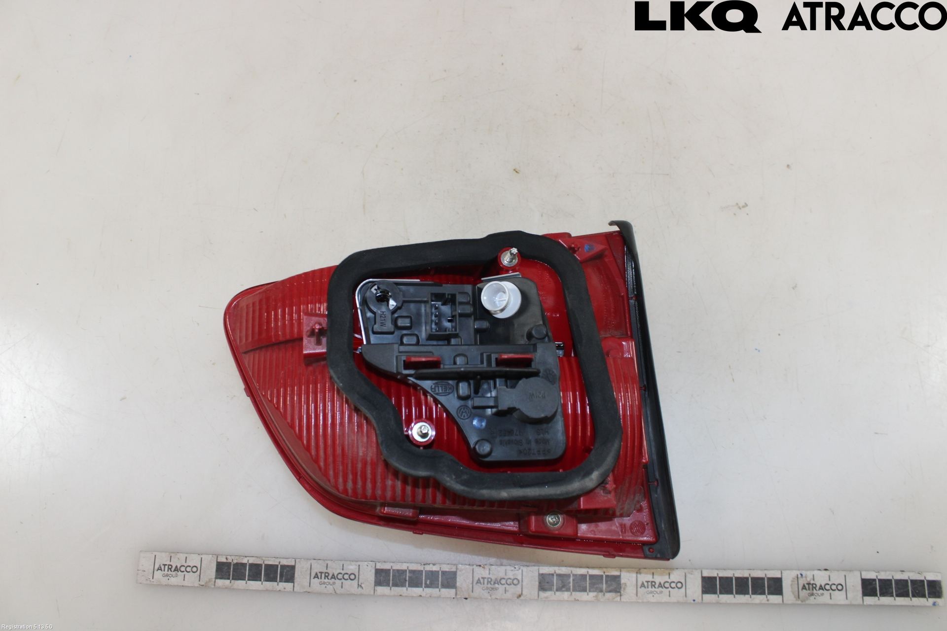 Volkswagen VW TOURAN 10-15 Bakljus Lucka Hö