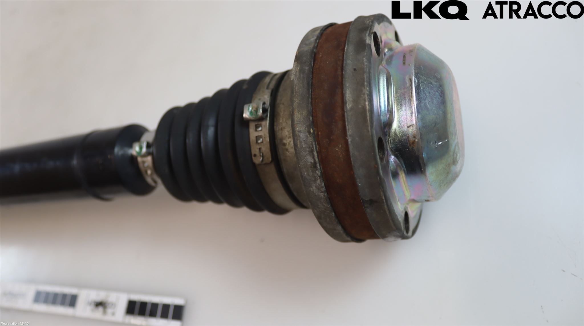 Volkswagen VW PASSAT 11-14 Drivaxel Fram Höger