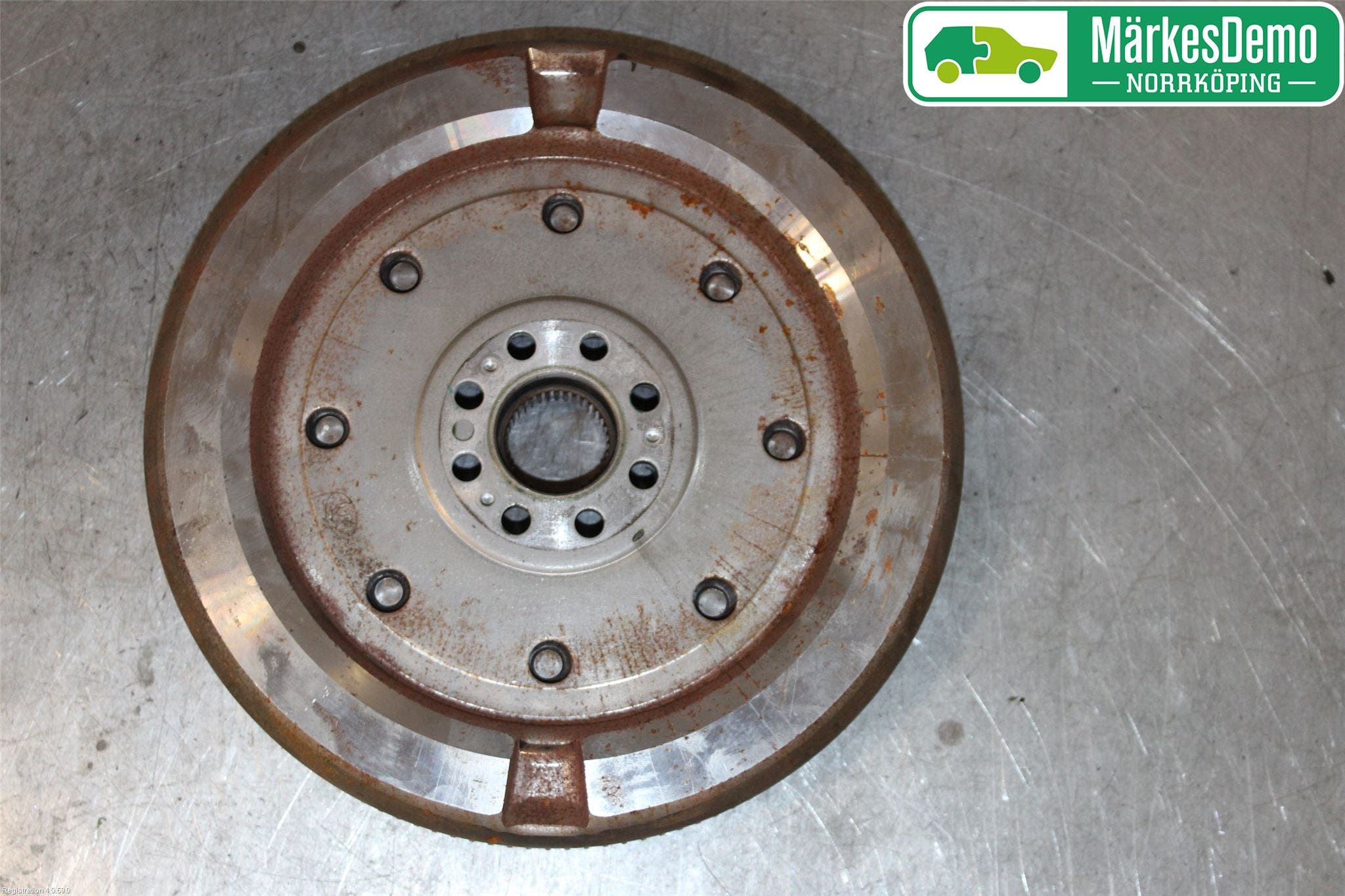 Volkswagen VW PASSAT 15-19 Svänghjul Aut