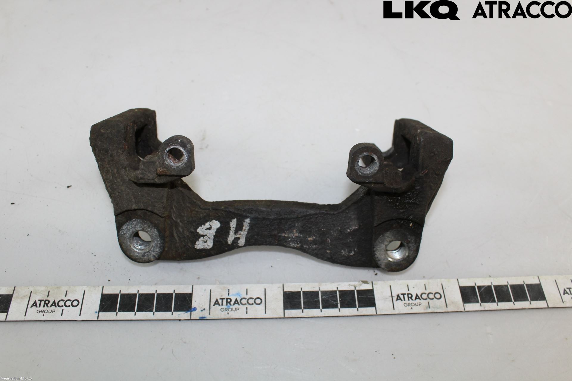 Toyota YARIS XP130 12-14 Bromsokshållare