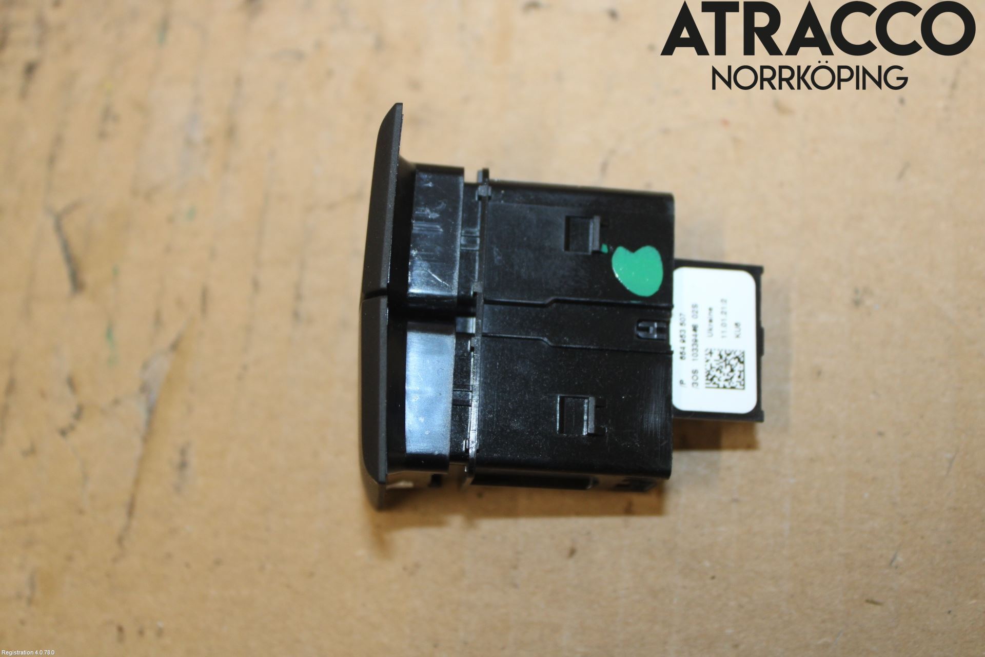 Skoda KAMIQ 20- Strömställare Varnings