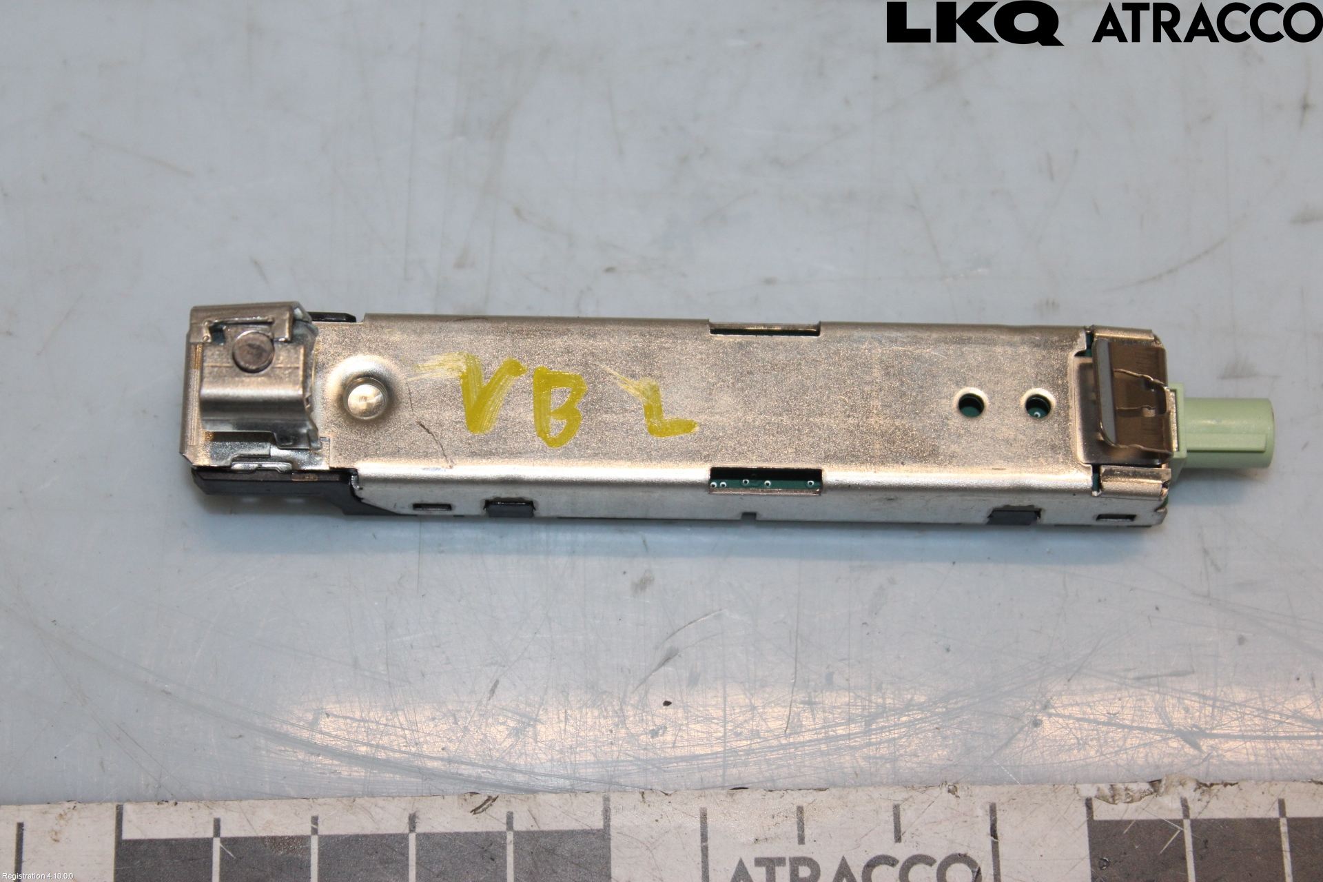 Cupra LEON 21- Antennförstärkare