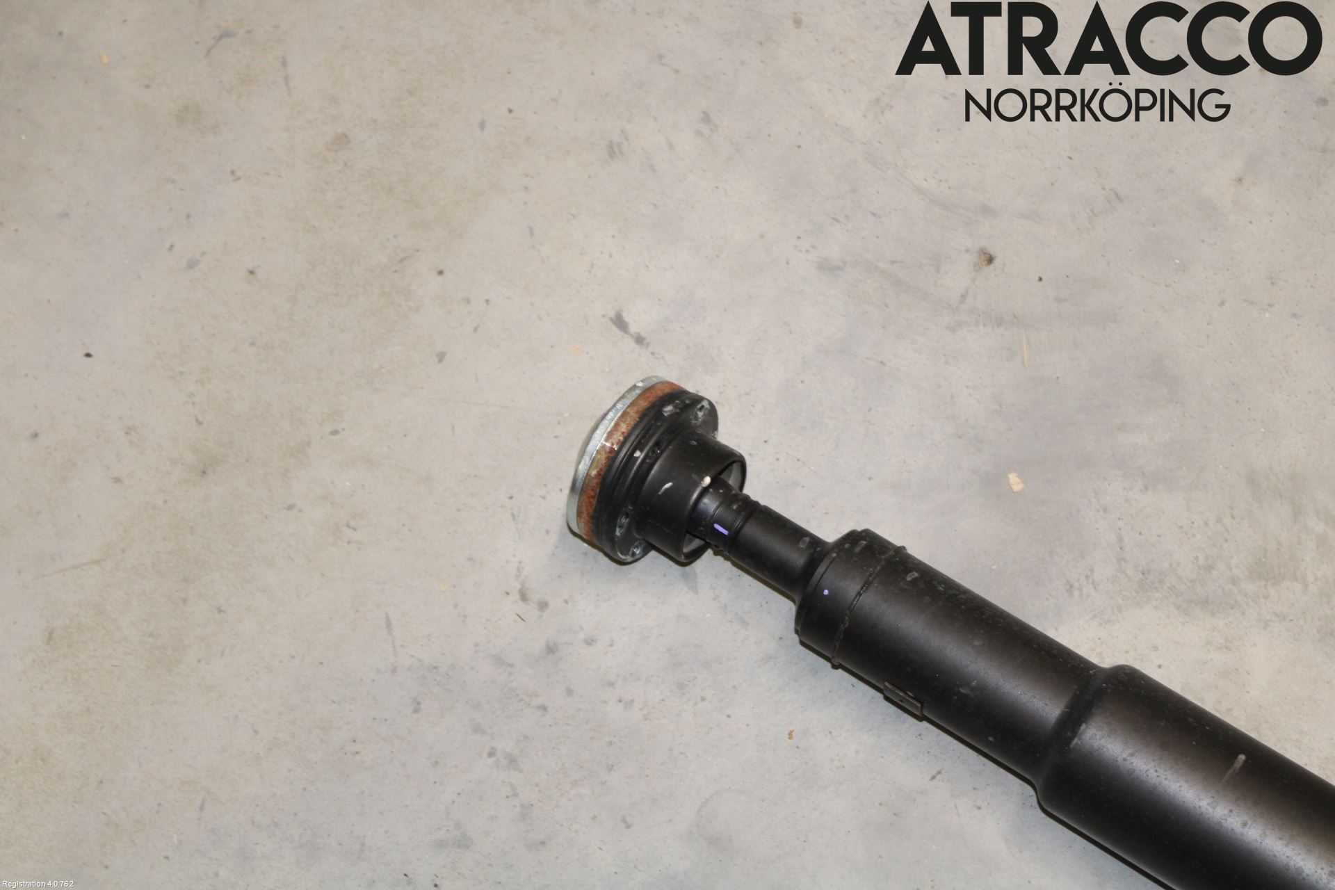 Jaguar E-PACE 17- Mellanaxel Komp