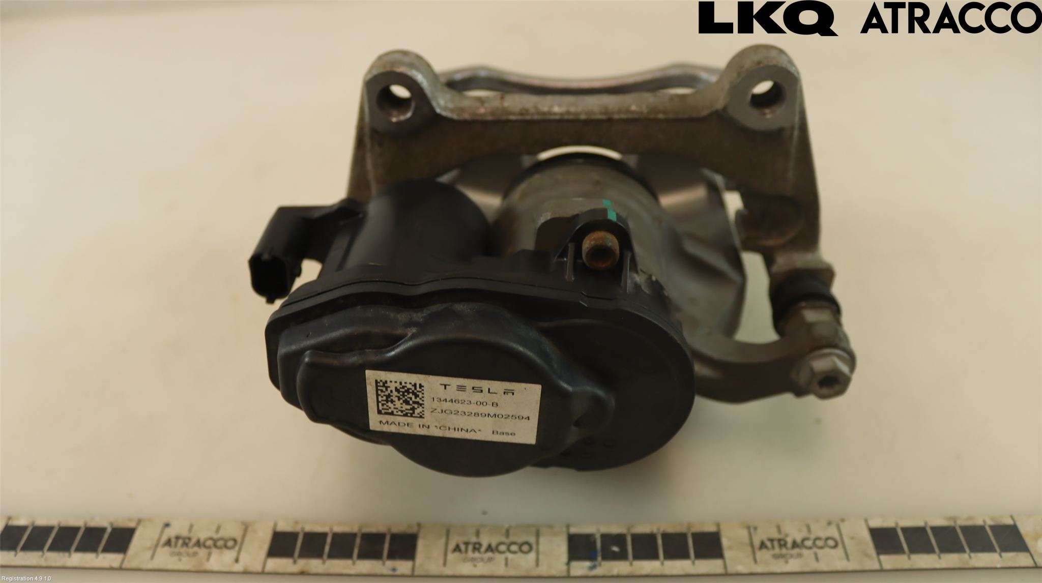 Tesla MODEL 3 17- Bromsok Bak Vänster