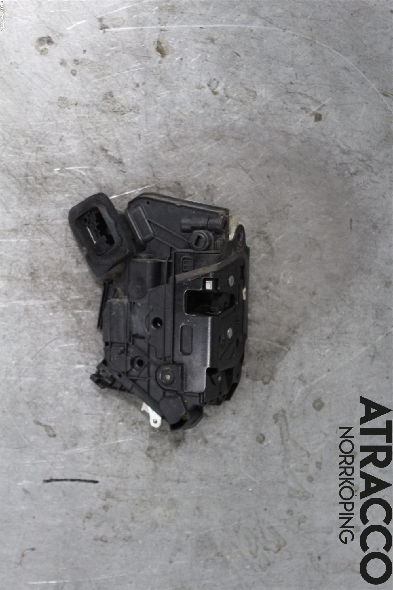 Volkswagen VW POLO 10-17 Låskista-Dörrlås