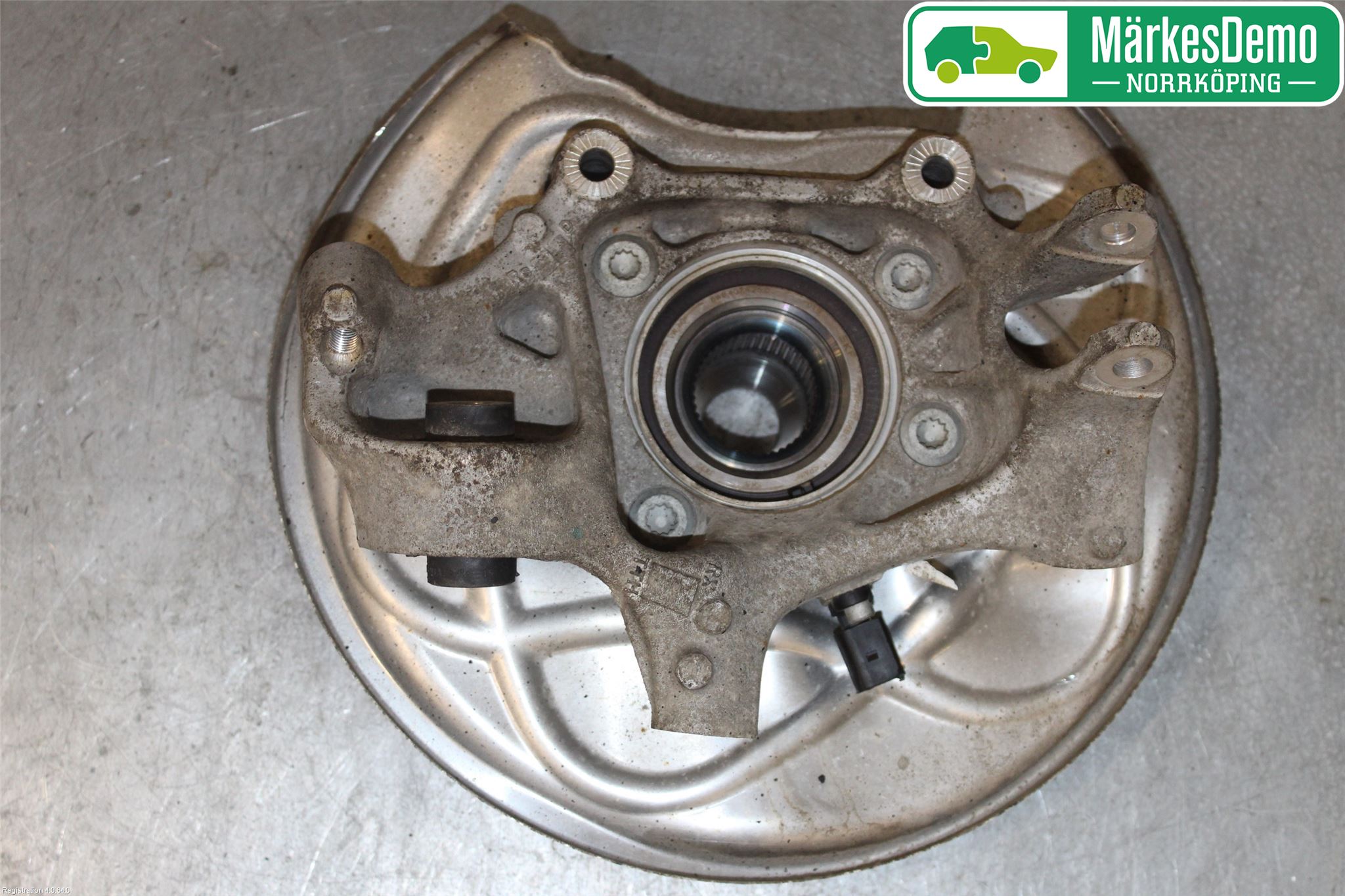 Audi A6 F2/C8 19- Hjullagerhus-Spindel Hö B