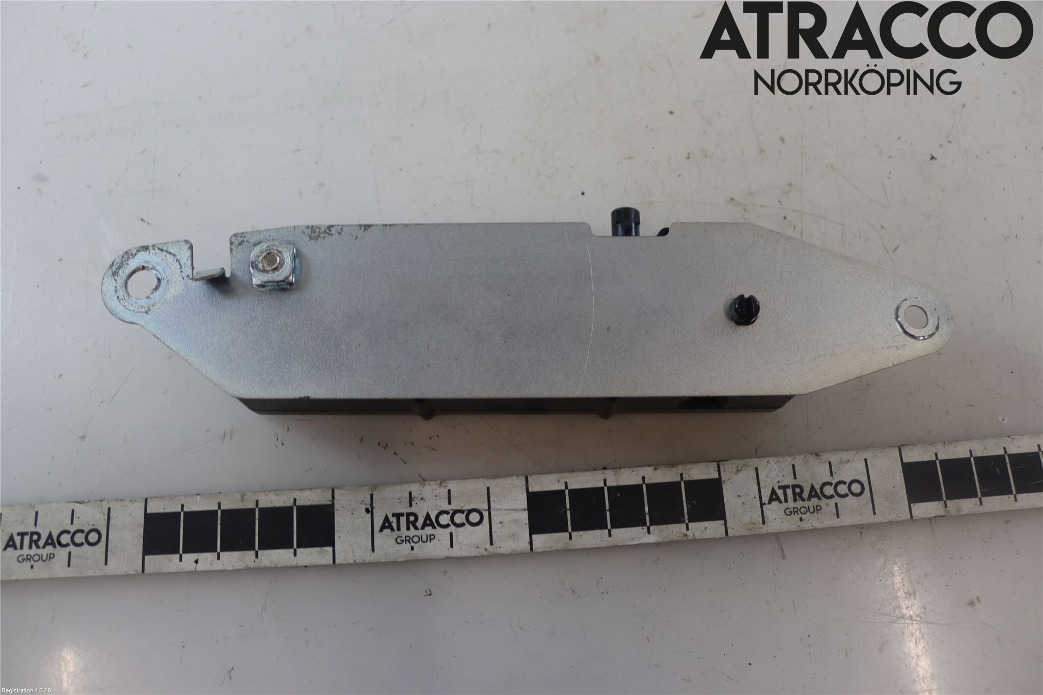 Jaguar XK/XKR 06-14 Antennförstärkare